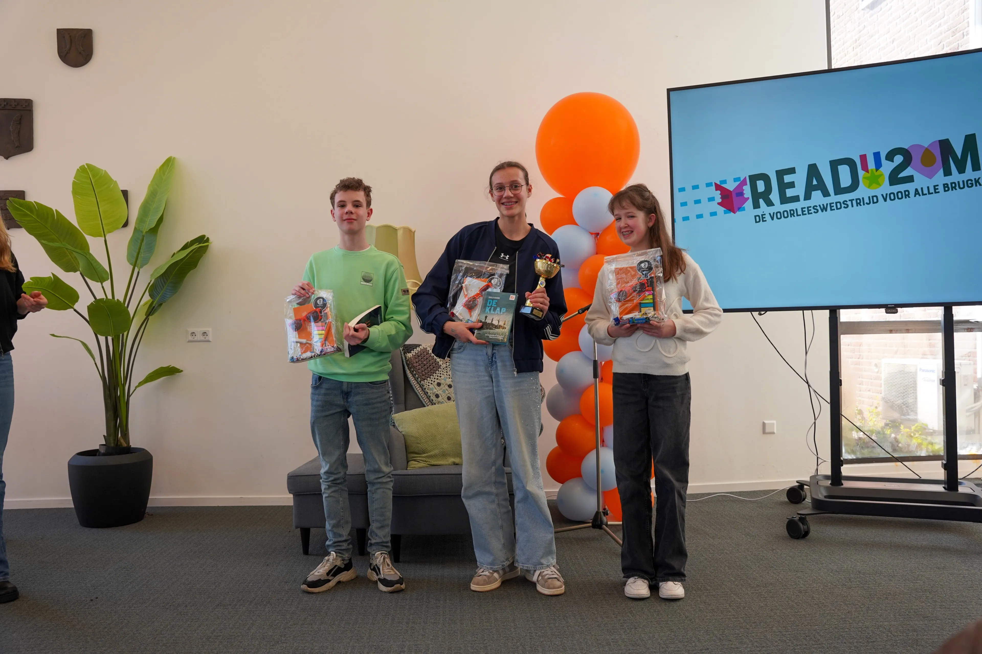 Sanne wint lokale ronde Read2Me! voorleeswedstrijd in Altena