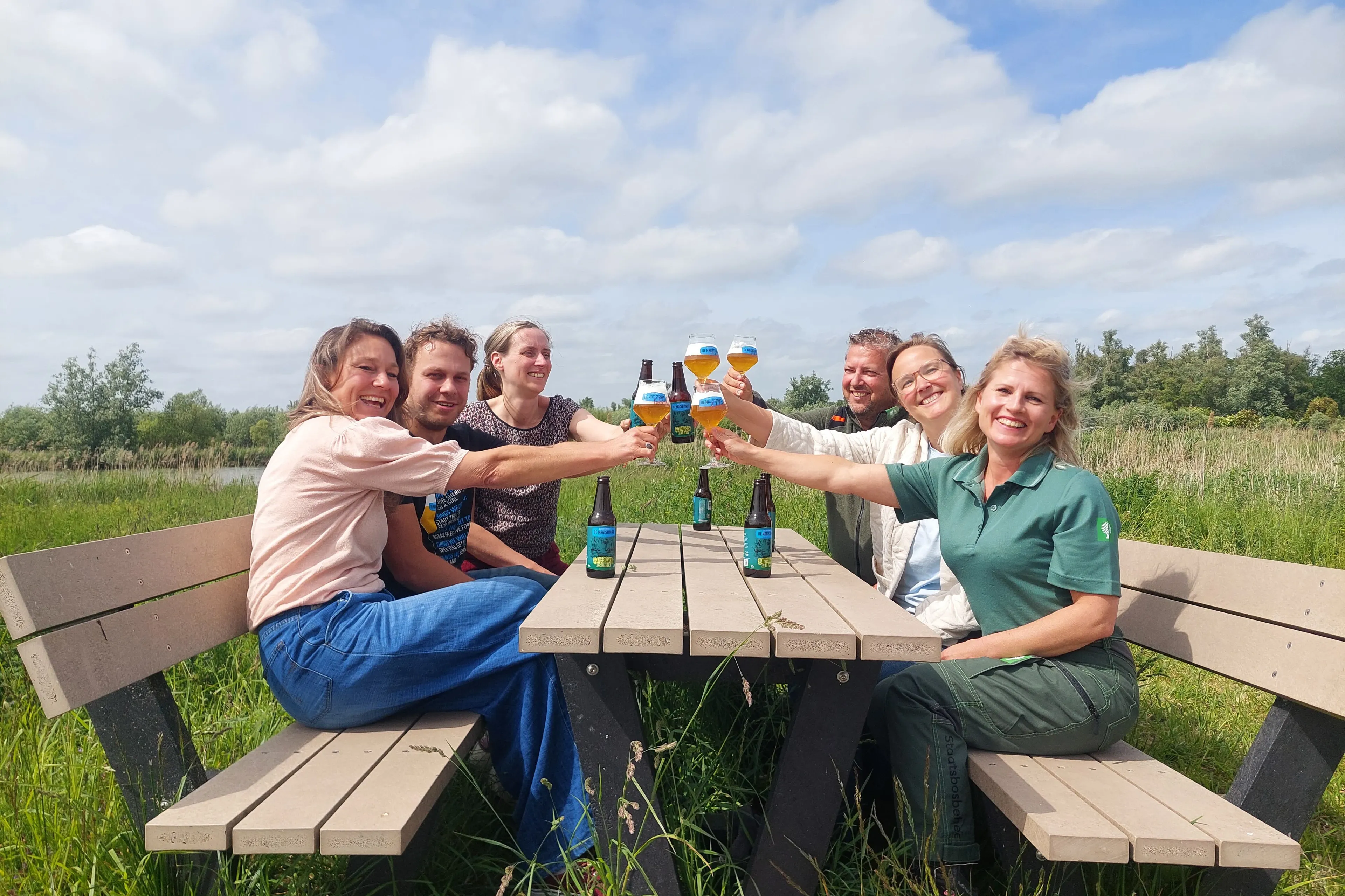 Bierboschbier_proosten_kleinvoorbeeld