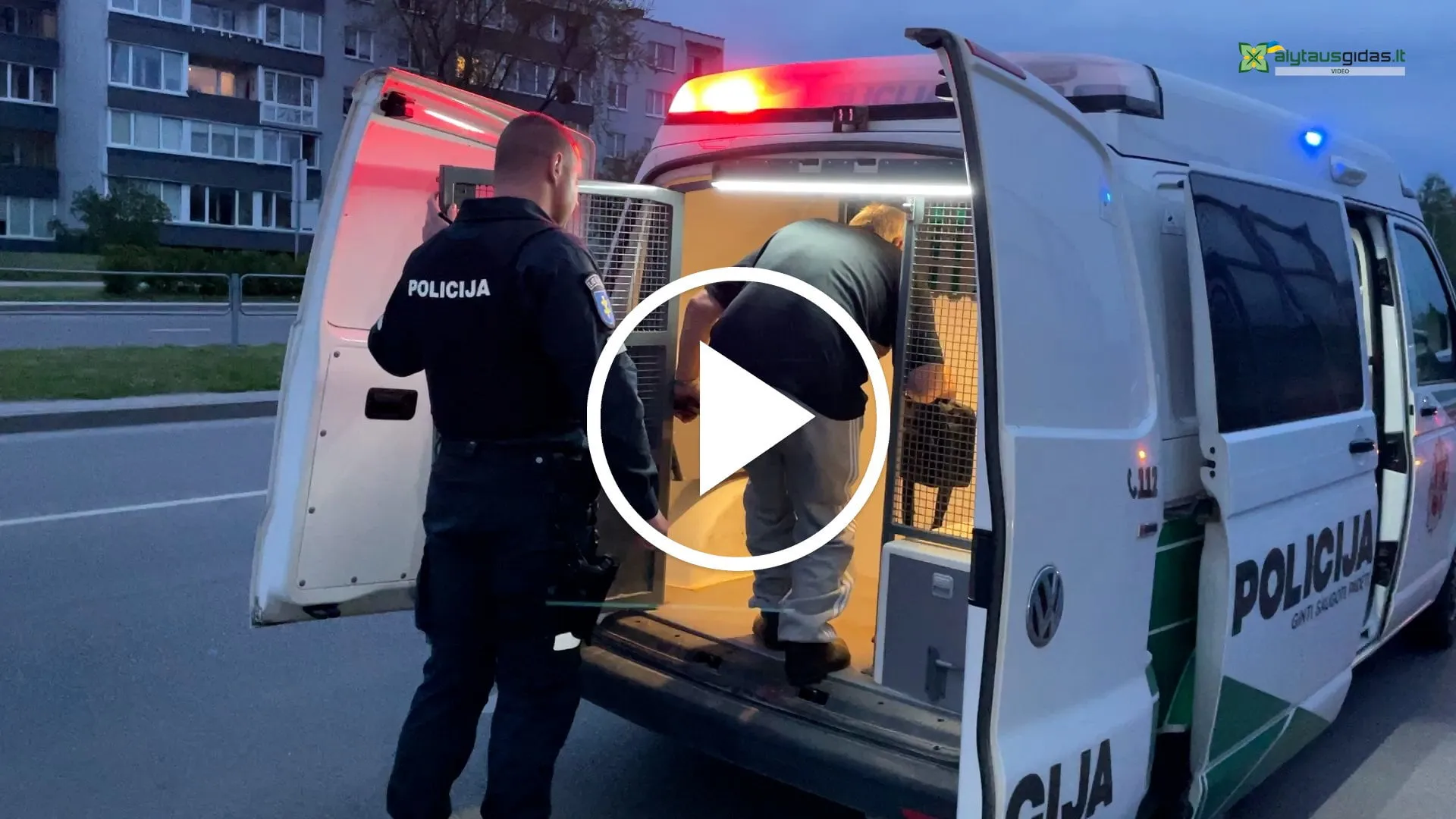 03 po reportazo00 00 47 02still082