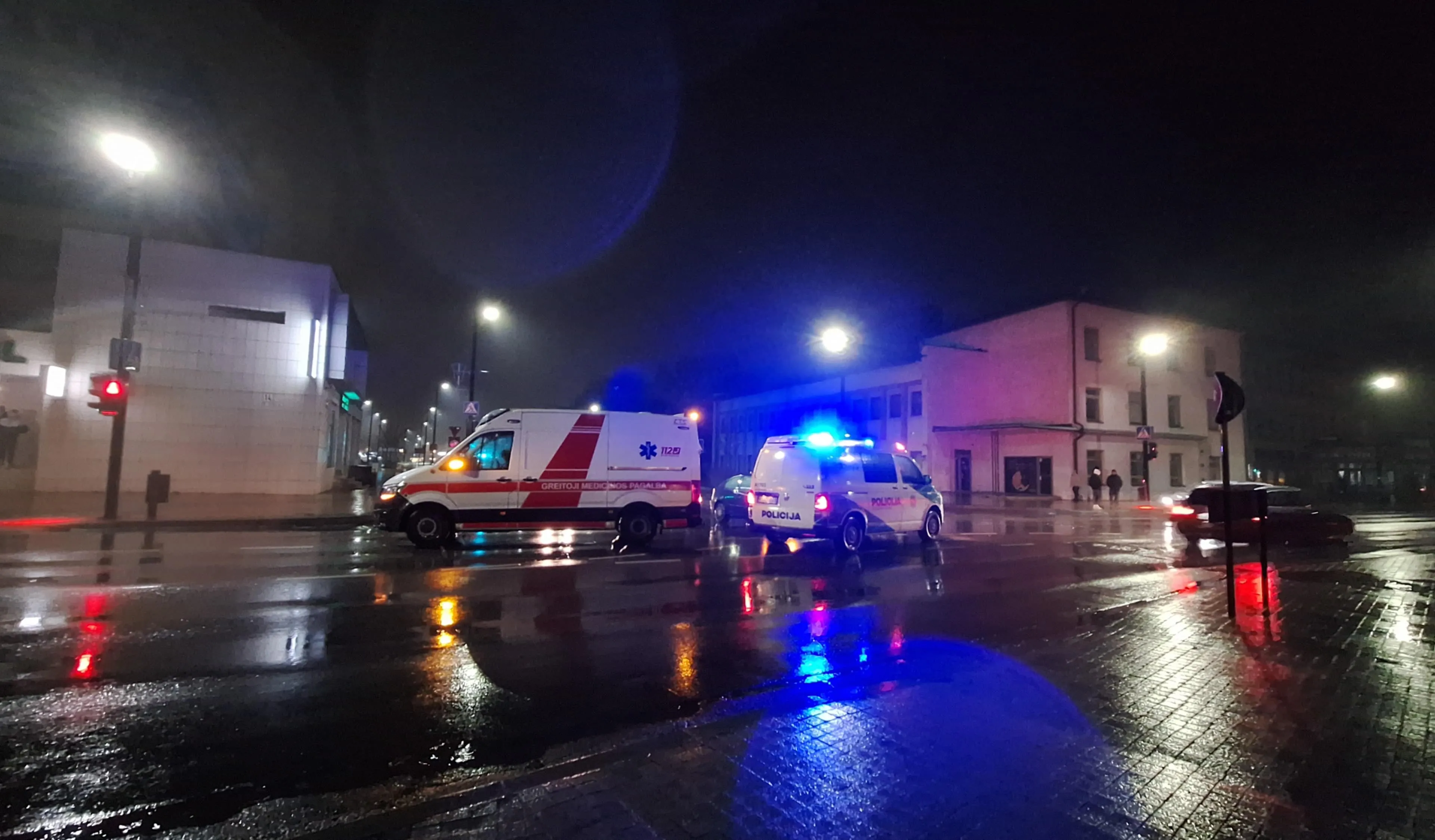 29ab45d6 c3f1 4e20 b6a3 2508ba6232ea