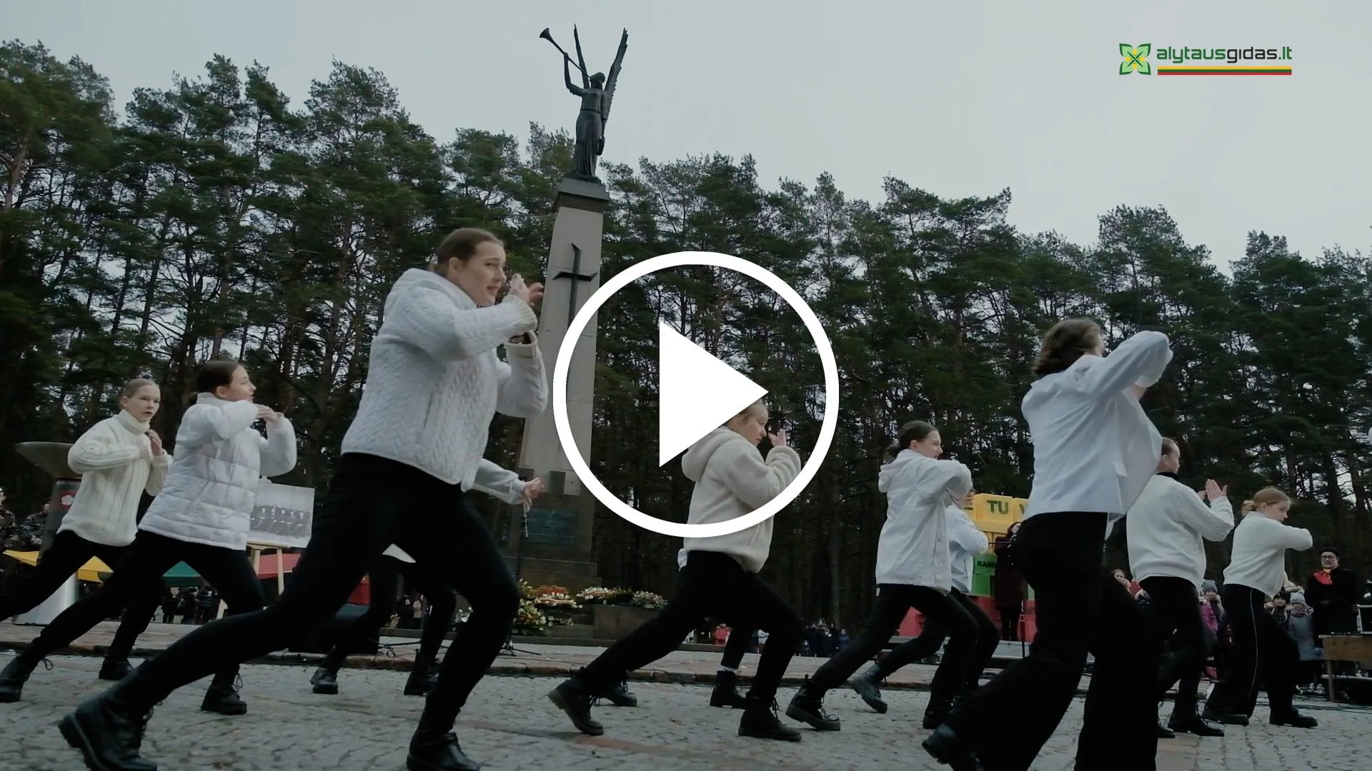 dscf008700 20 52 49still001