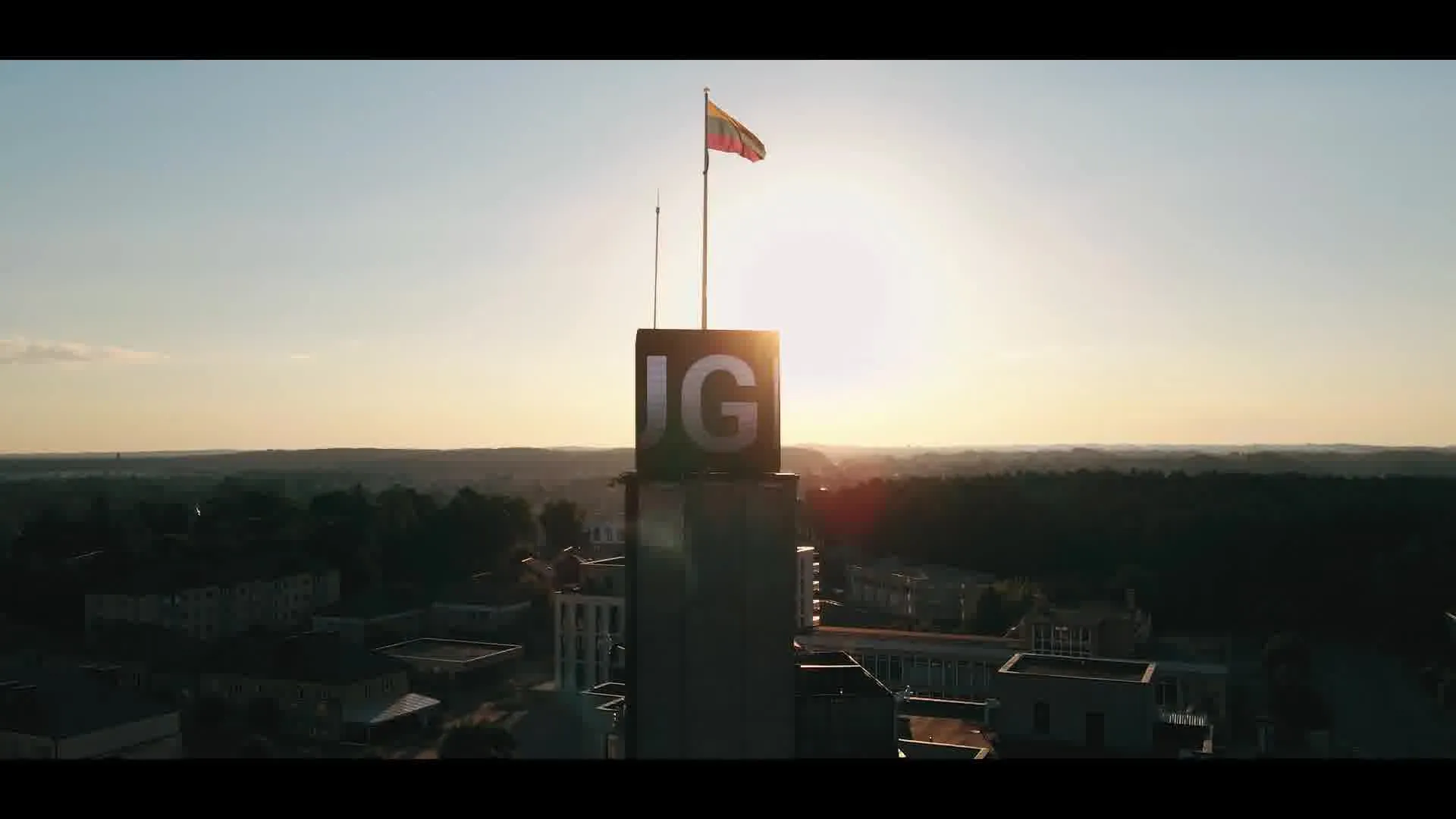 rot201637043 247294403864371 6094589451392543586 n