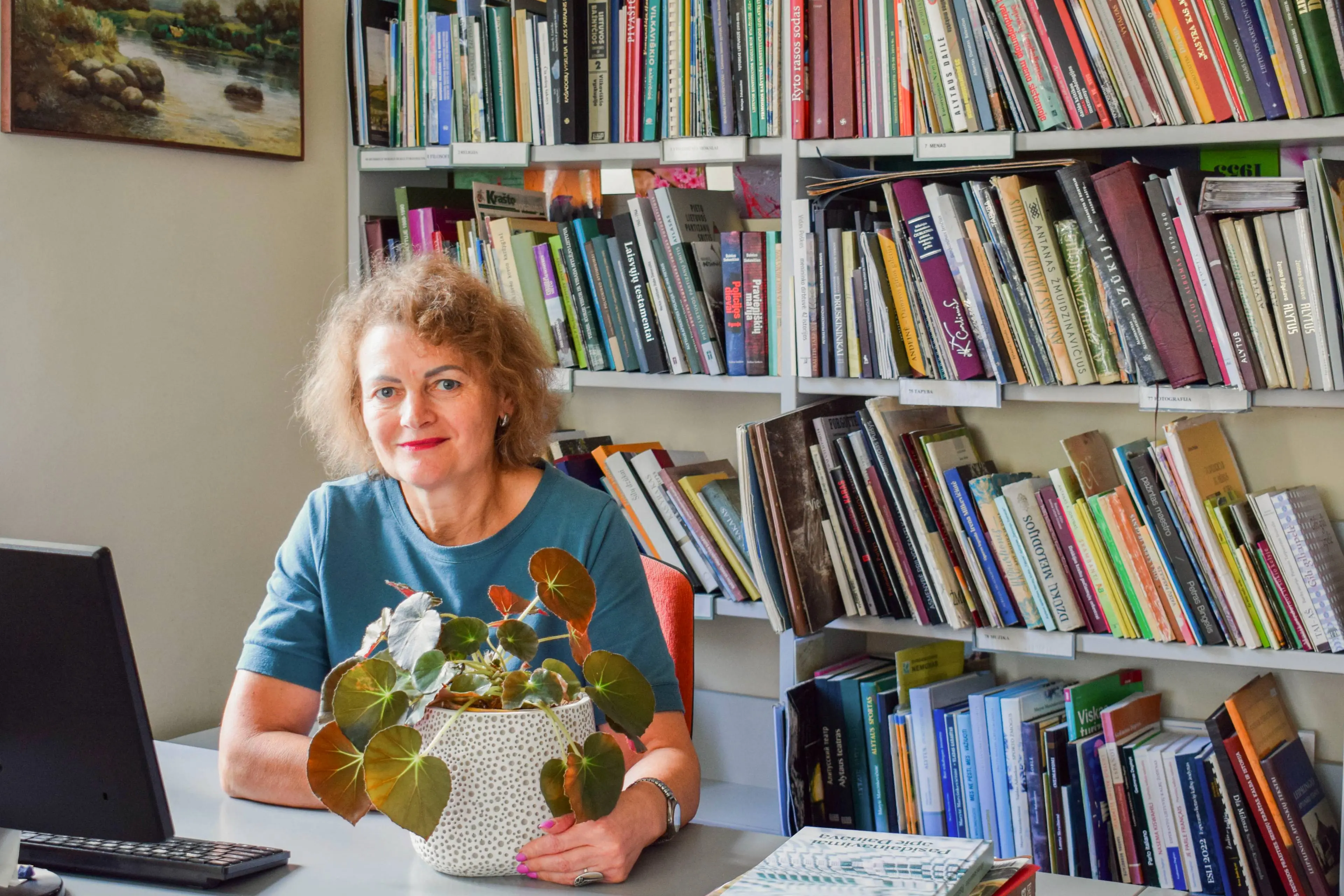 Vitalija Pankienė – tarp leidinių ir augalų Alytaus Jurgio Kunčino viešojoje bibliotekoje