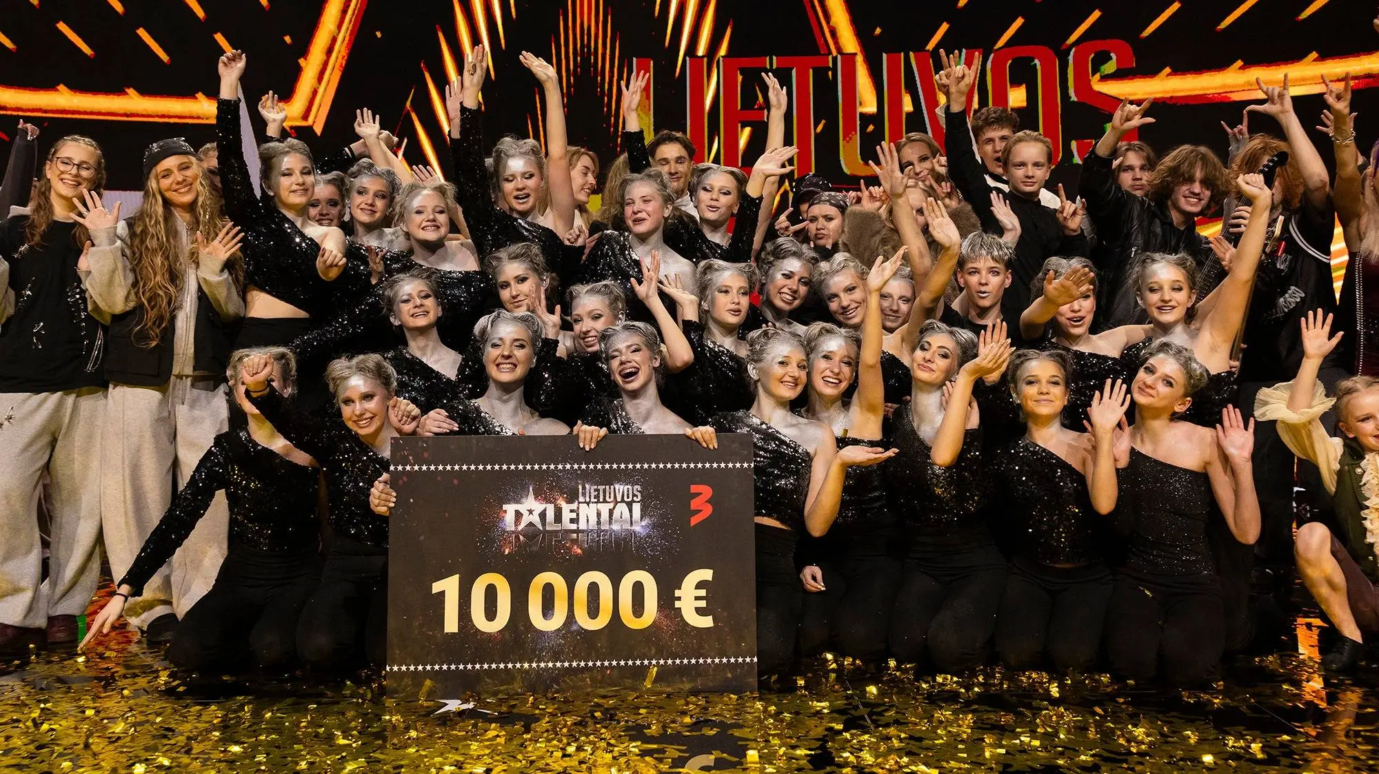 Šokių studija „Aušrinė“ ir „Vakarė“  triumfavo  „Lietuvos talentai“ konkurse!