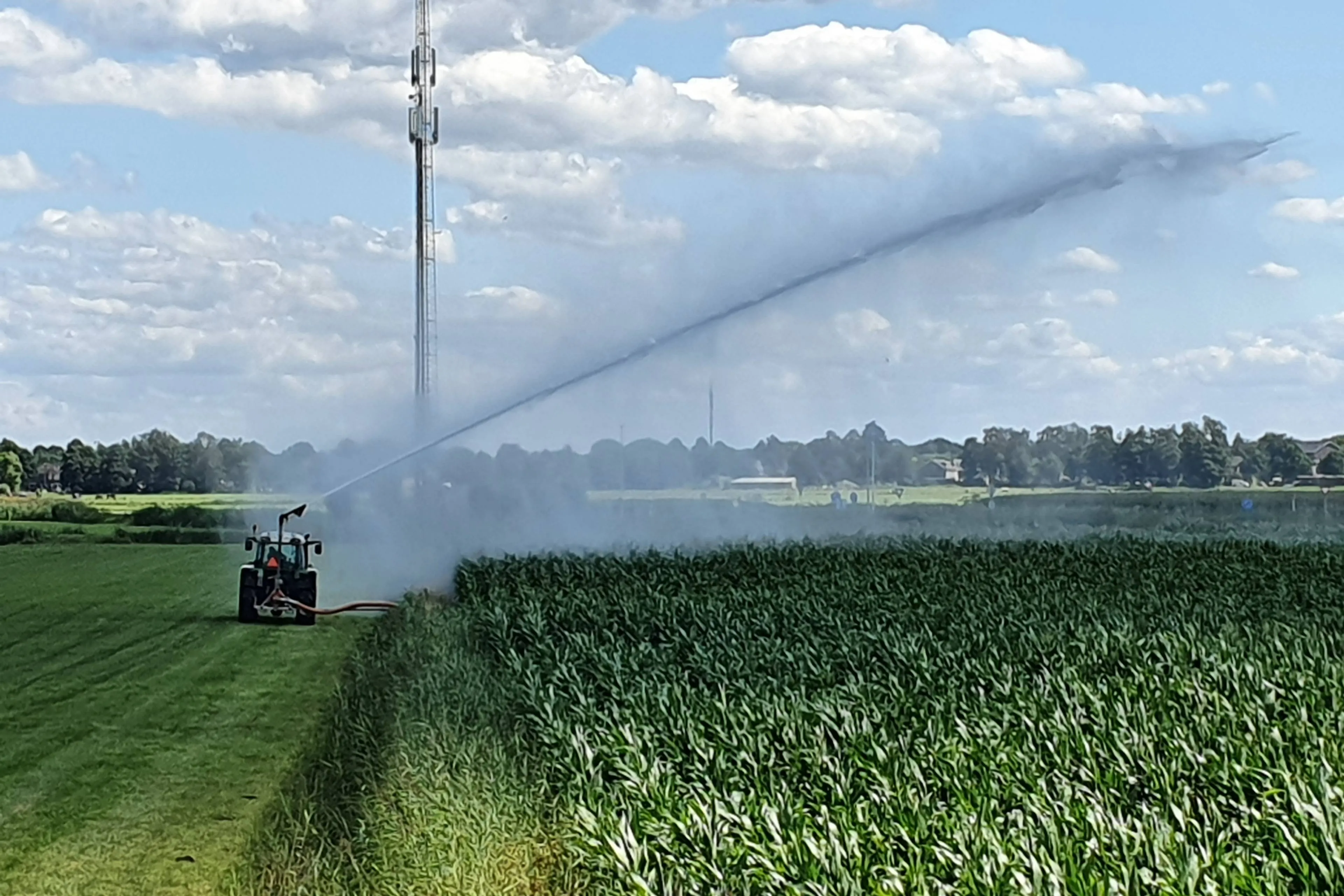 Beregening vanuit sloot - vanaf 12 juni 2026 verboden -