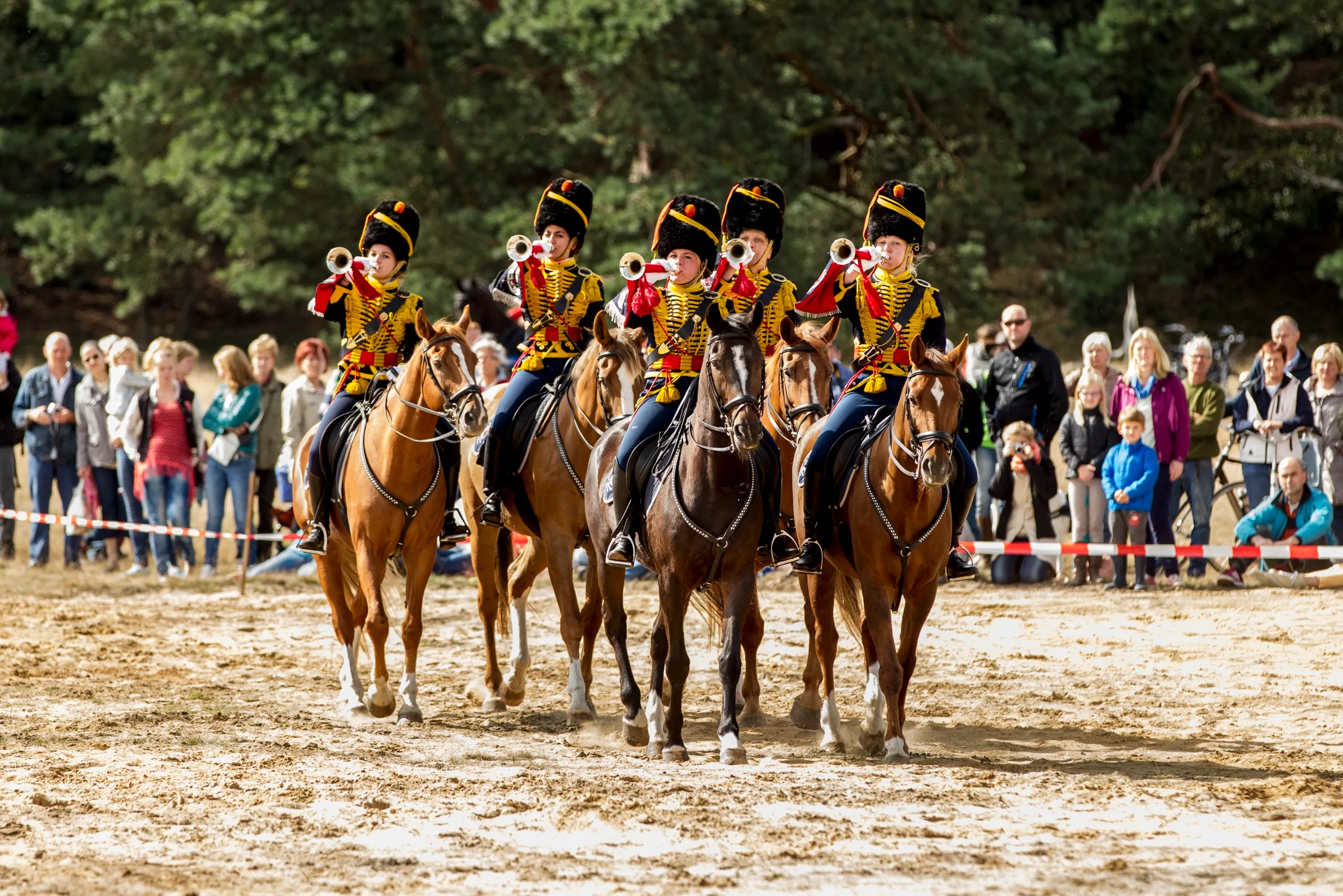 de gele rijders