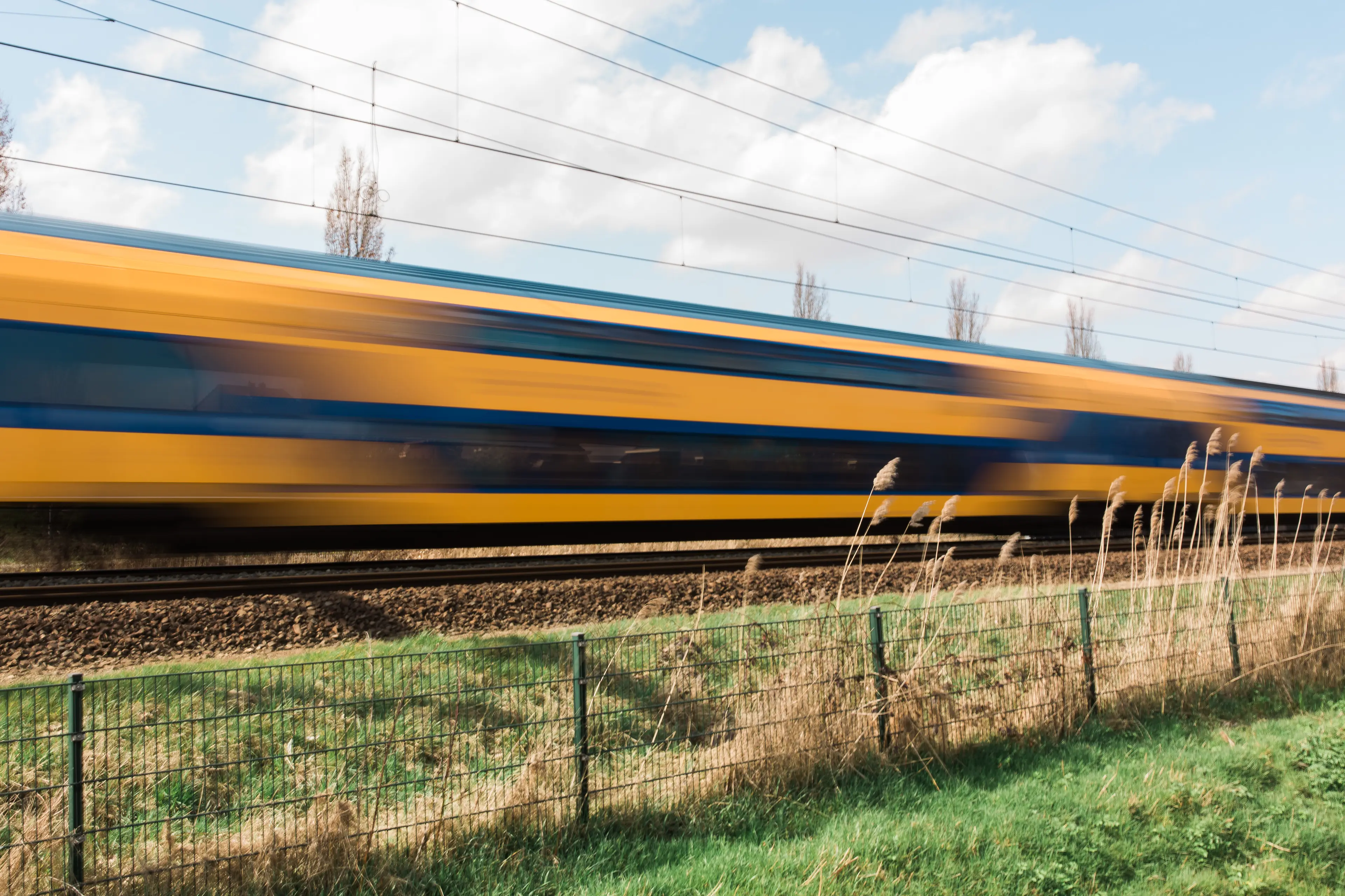 ProRail werkt aan spoor tussen Apeldoorn en Amersfoort