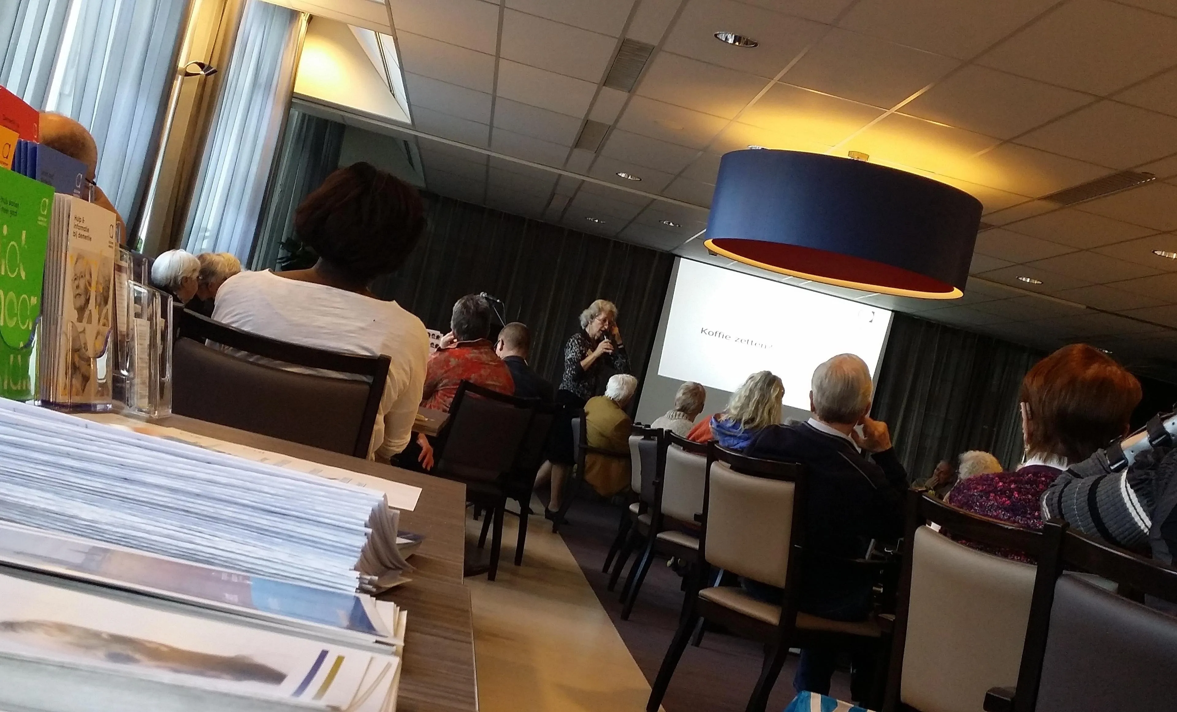 voorlichting beleven met dementie netwerk dementie oost veluwe