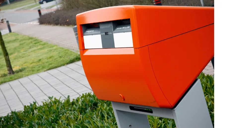 PostNL heeft minder werk en wil geld van het Rijk