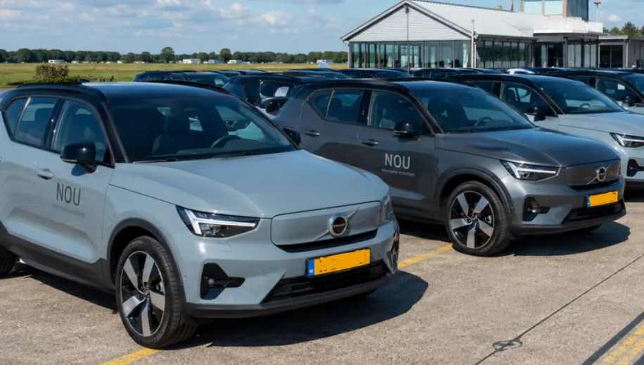 Volvo eX40