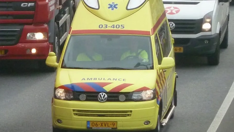 kdsv0x0wmwa0yjln1nofk4yer ambulancearnhemnieuws 2