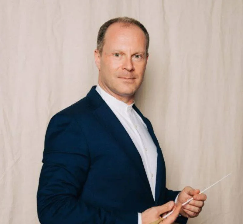 dirigent Alexei Ogrintchouk. Vier Kerst met Orkest Phion en de Eerste van Mahler