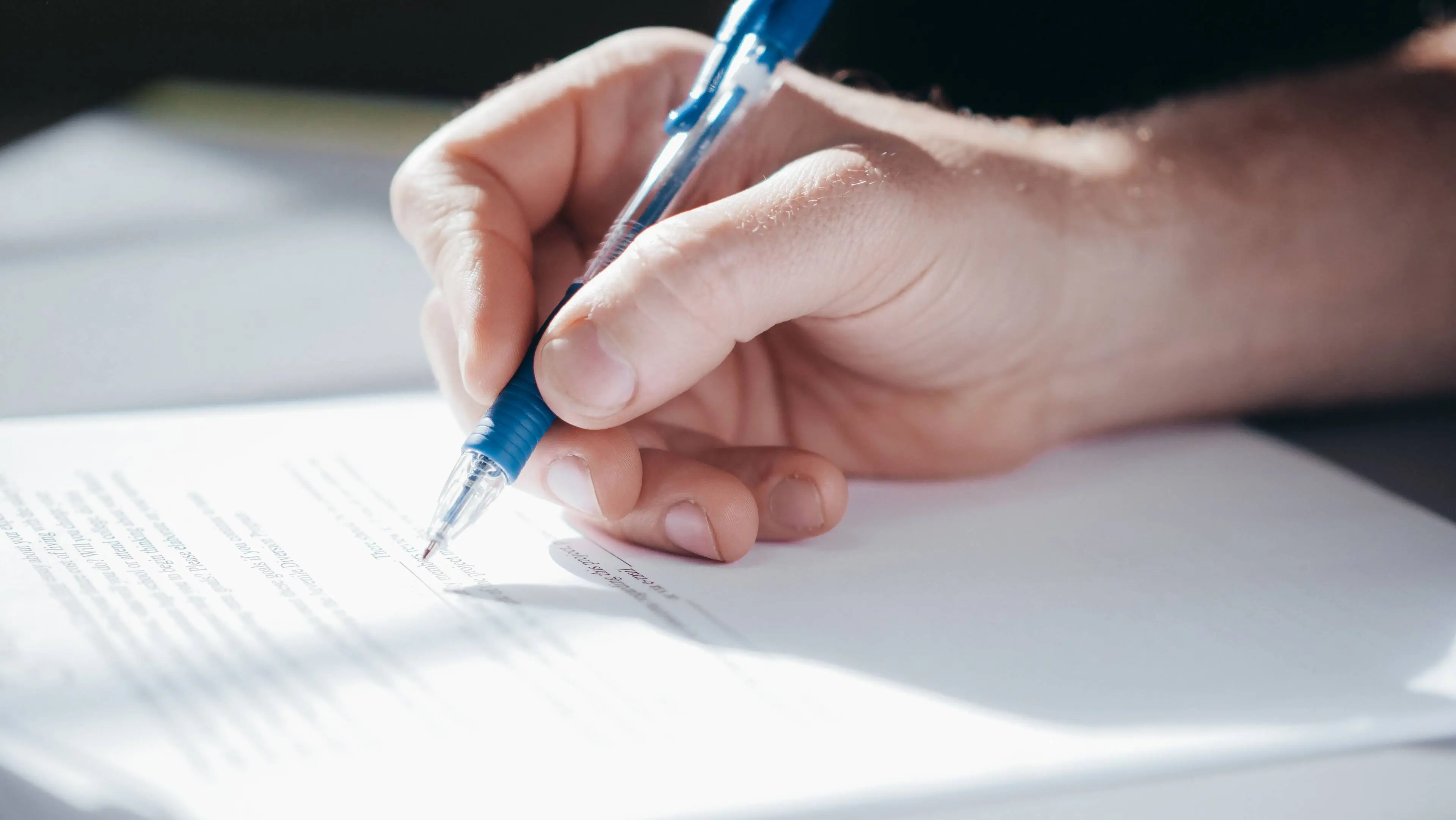 pexels-contract kindelmedia-7054511