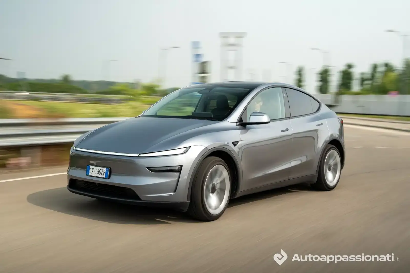 tesla model y 2025 02
