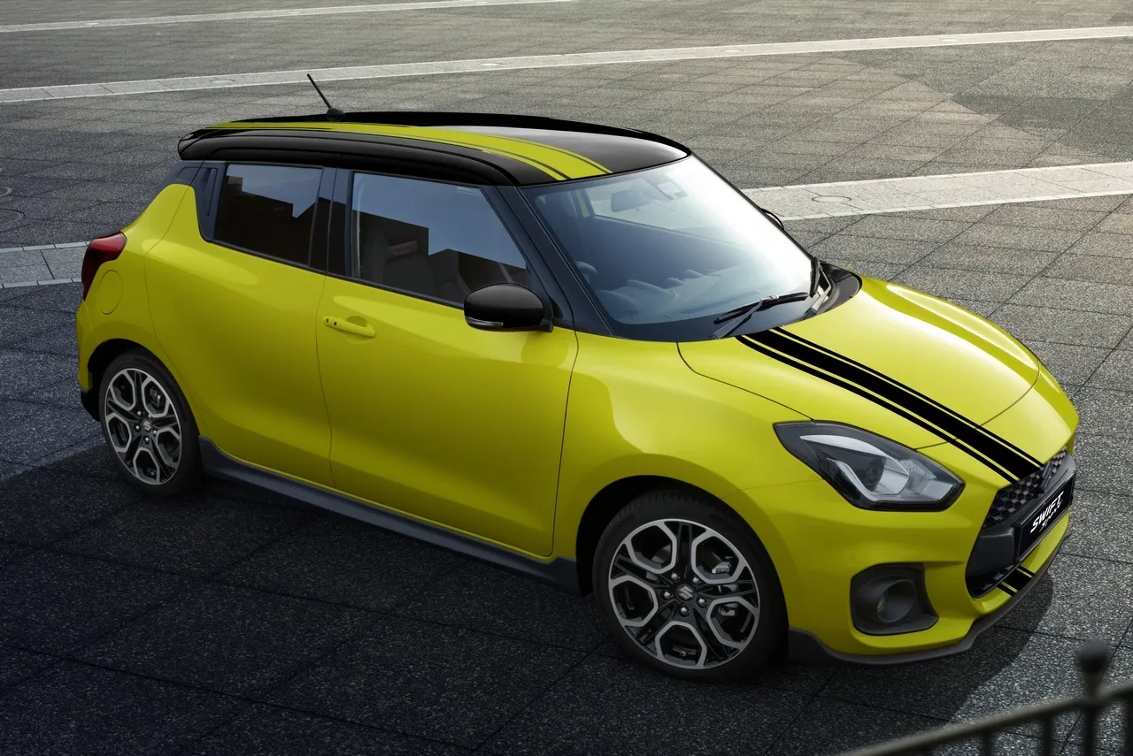 17 c s swift sport beeracing 1