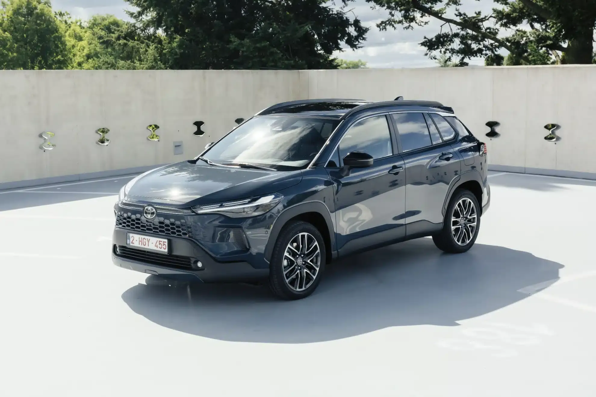 2025 corollacross massivegrey static 013