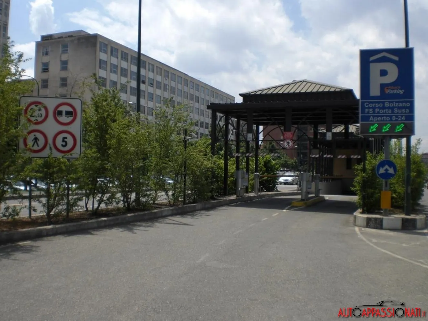 86df6859a97285afb5bc74e53cc53172