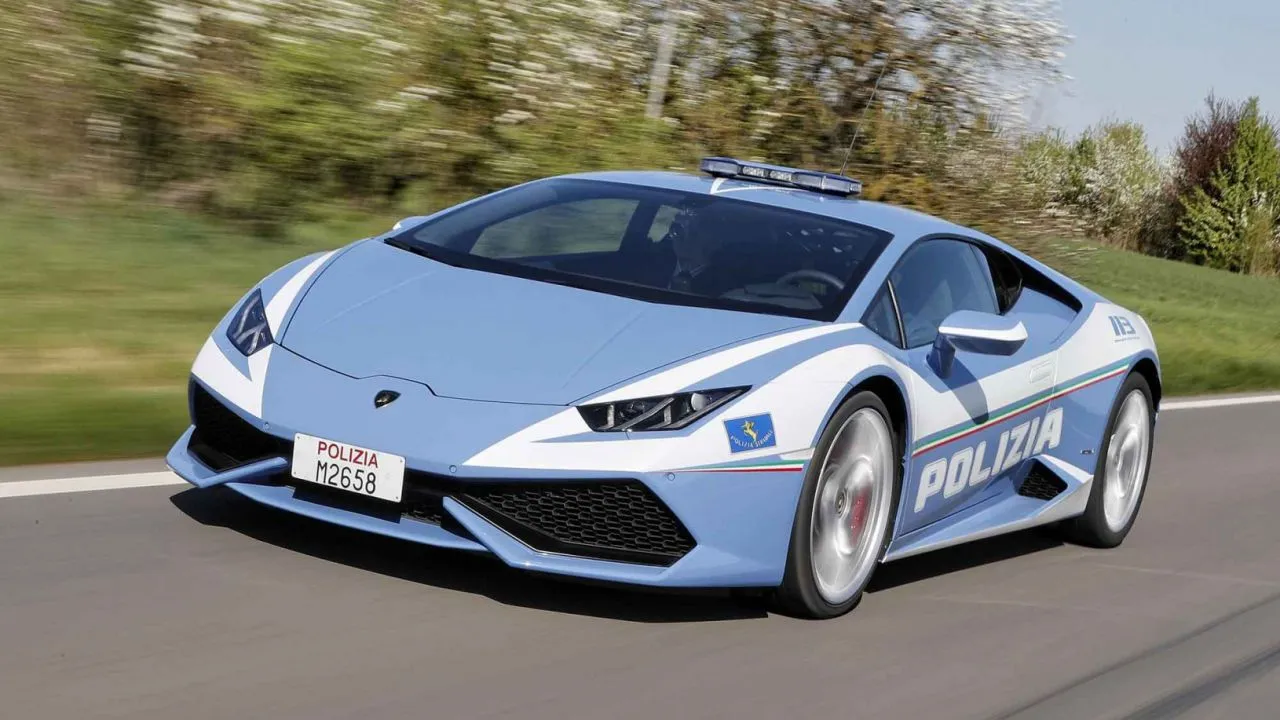 a cosa servono lamborghini huracan polizia risposta video v3 409146 1280x720 1