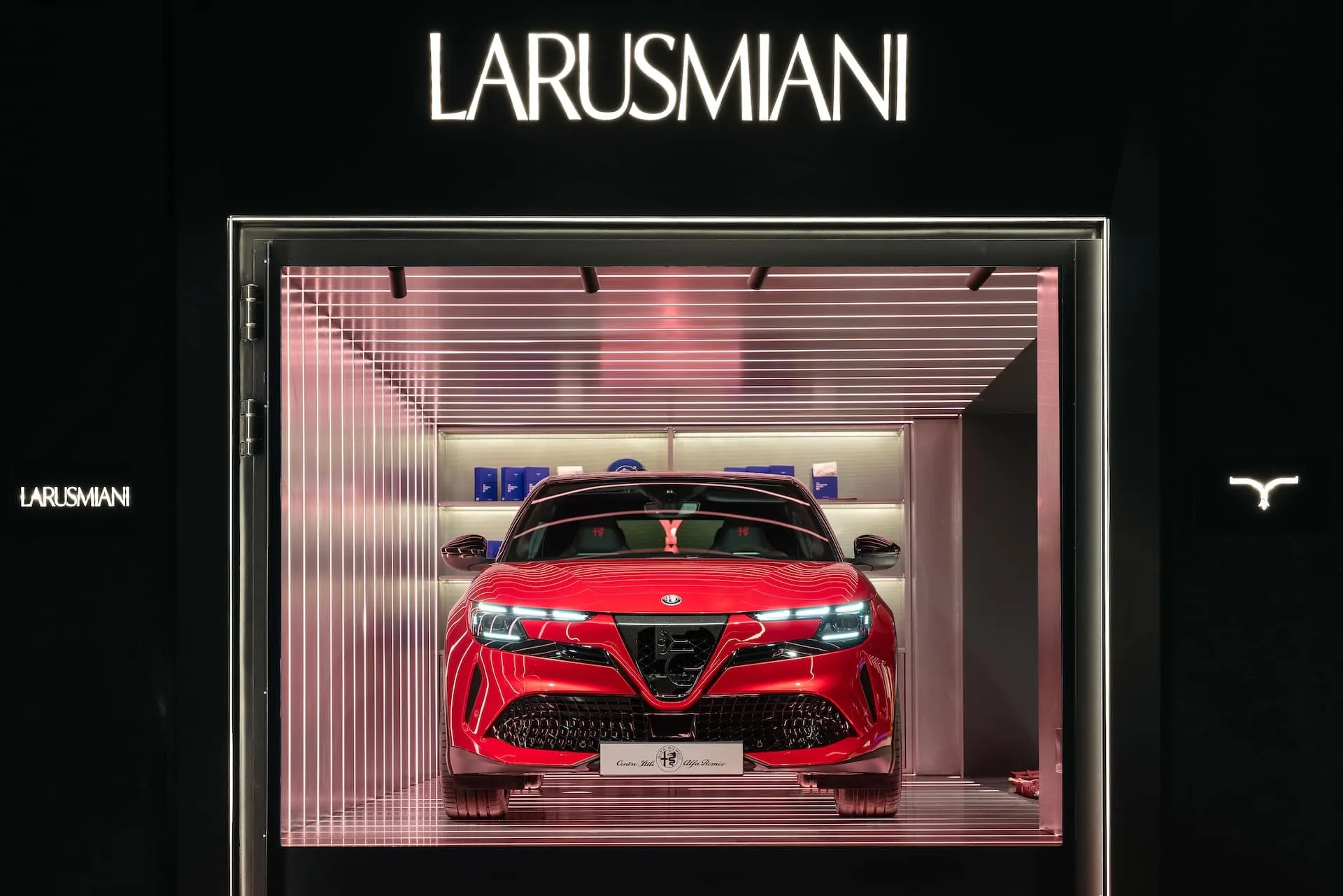 alfa romeo junior vetrina larusmiani