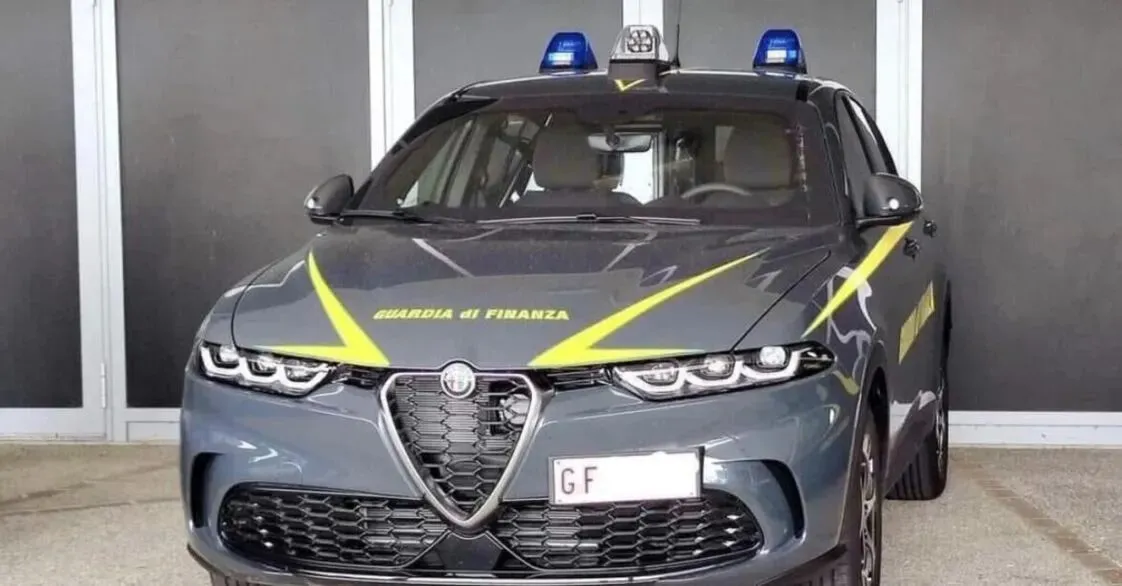 alfa romeo tonale guardia di finanza 1