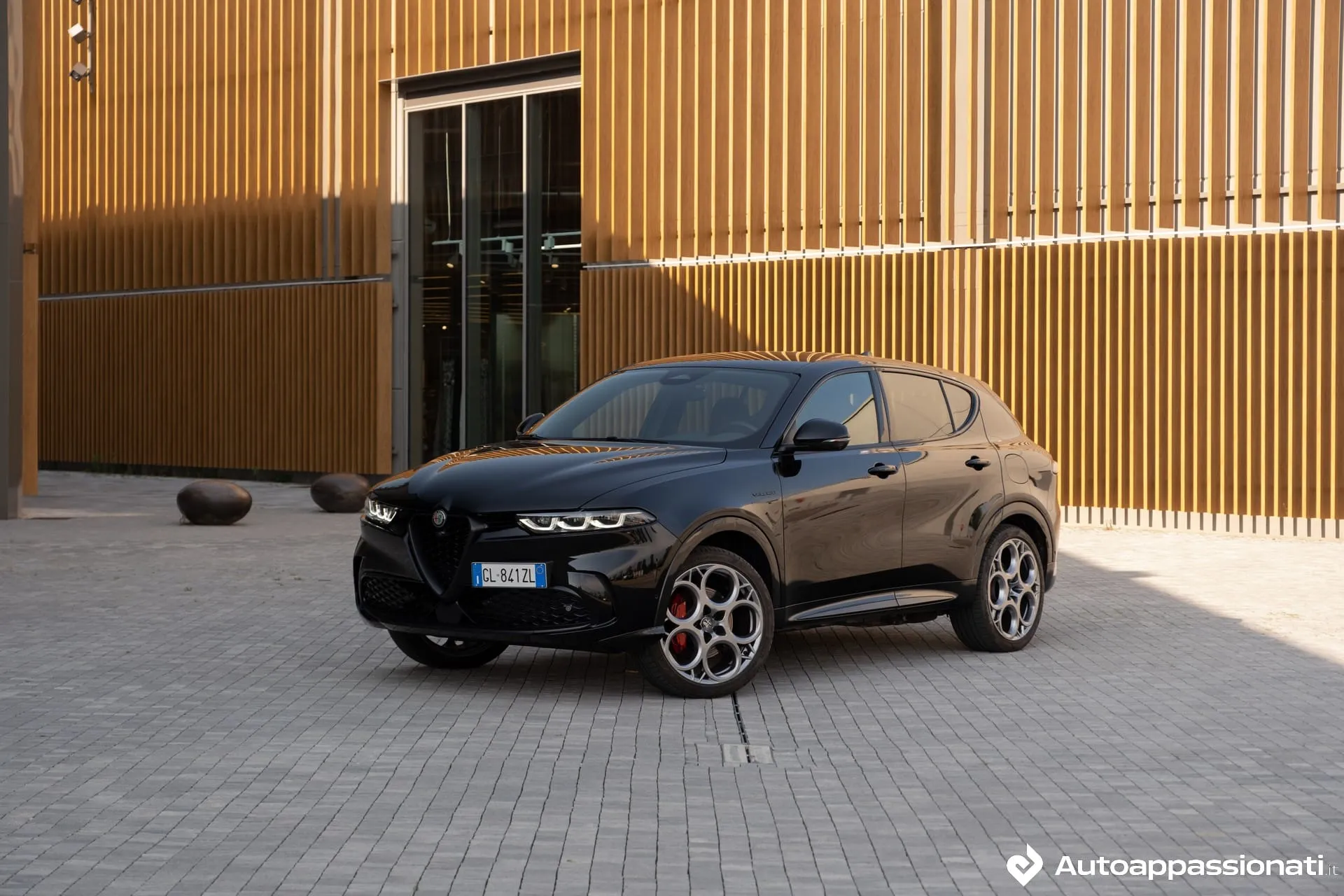 alfa romeo tonale ibrida plug in 19