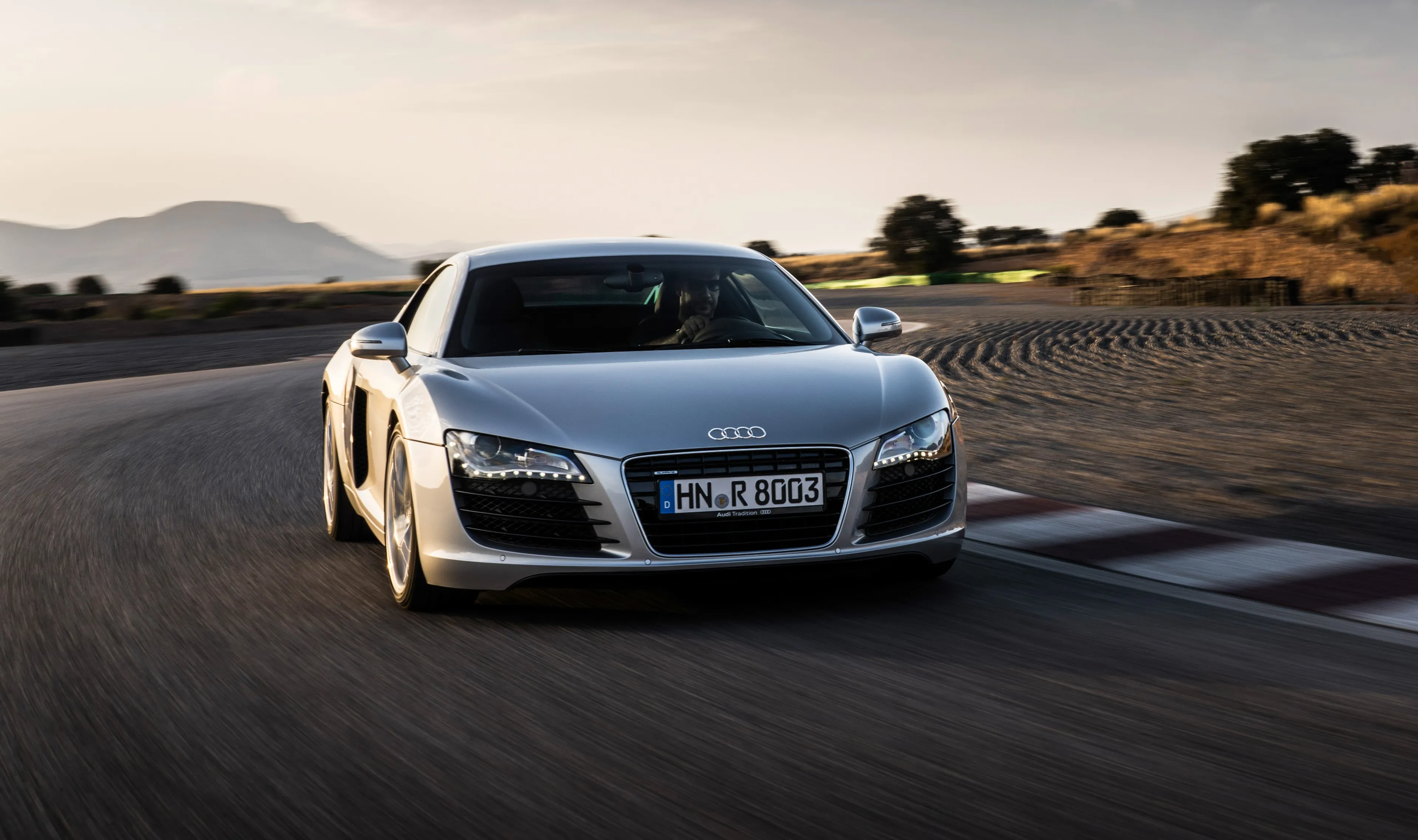 audi r8 68