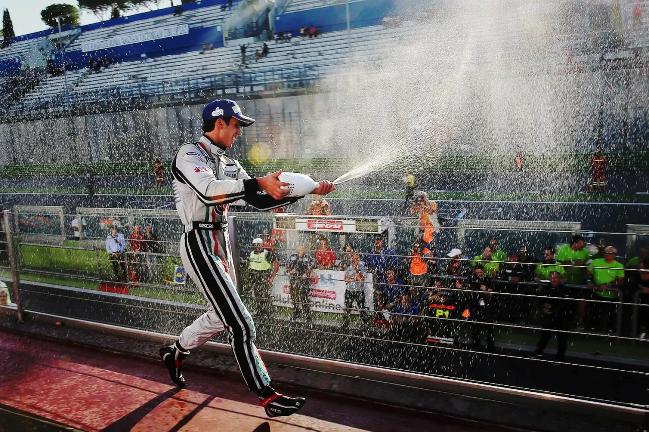 cea8f3a5c1f96601aa4a4b96916566da