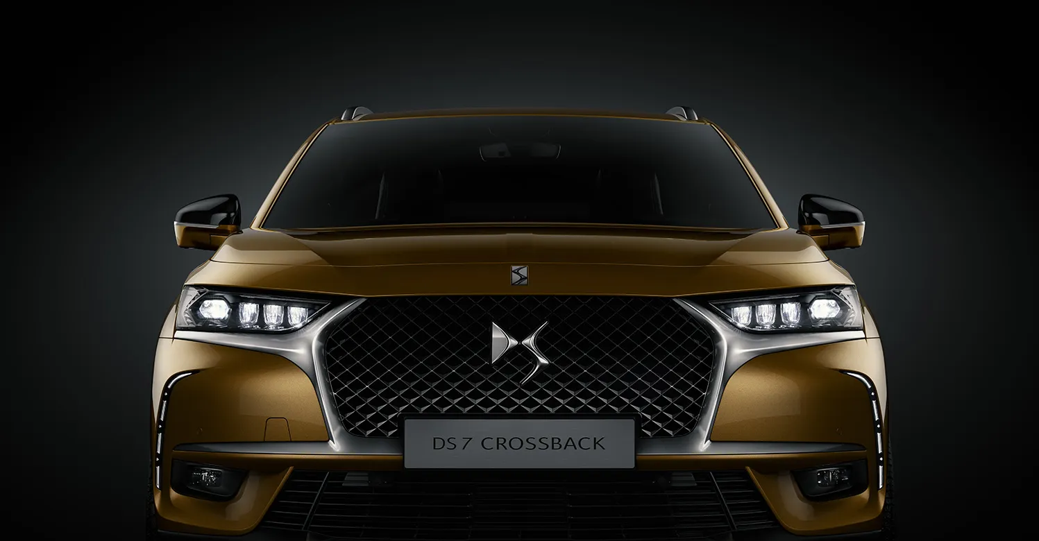 ds 7 crossback luci