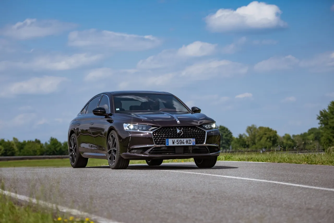 ds 9 etense 4x4 360 6