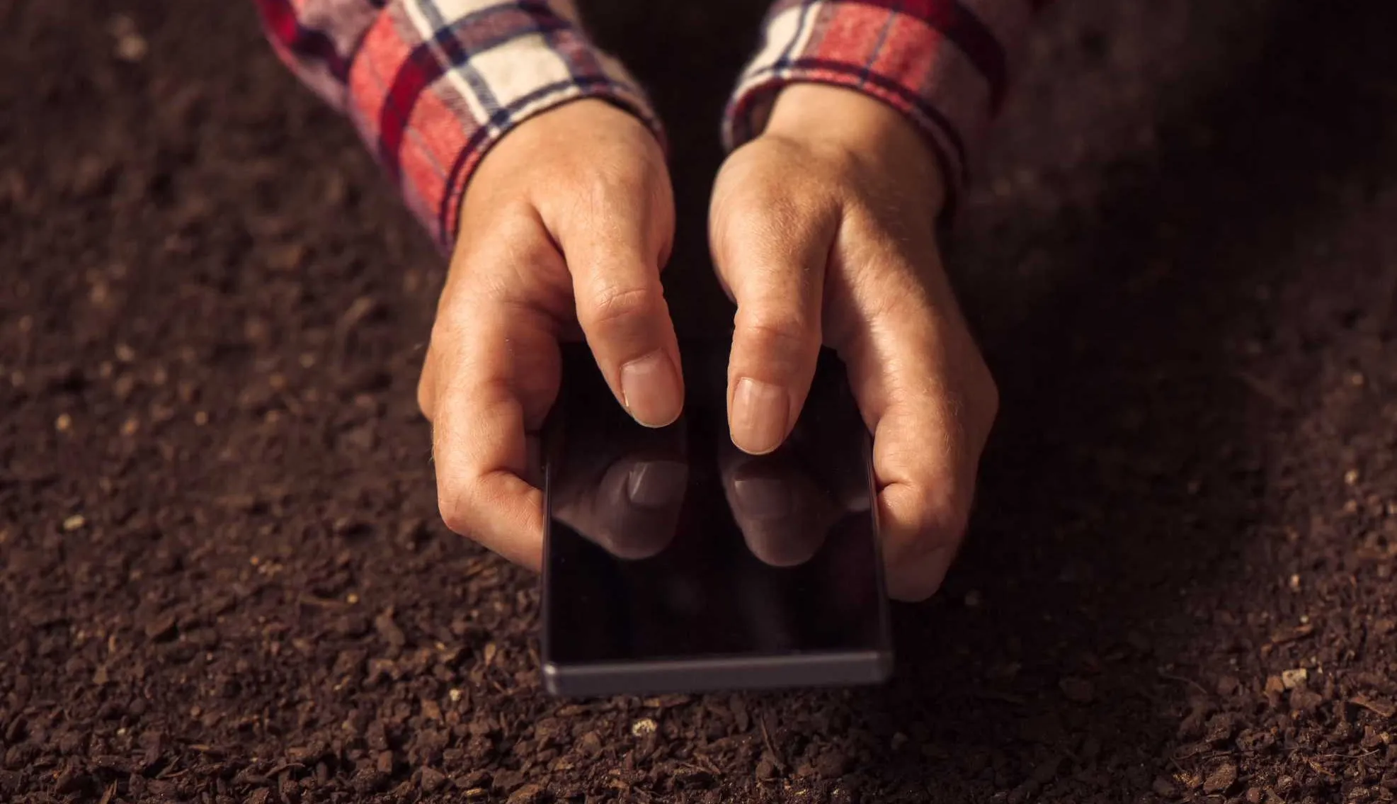 farmer using smartphone p2wyfxh