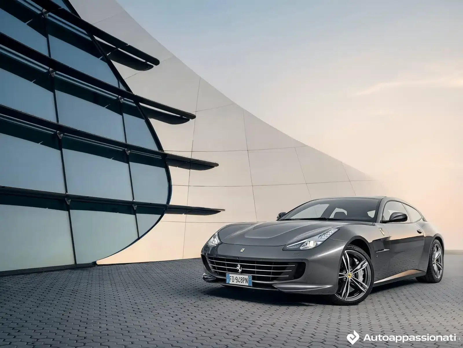 ferrari gtc4lusso 2024 22