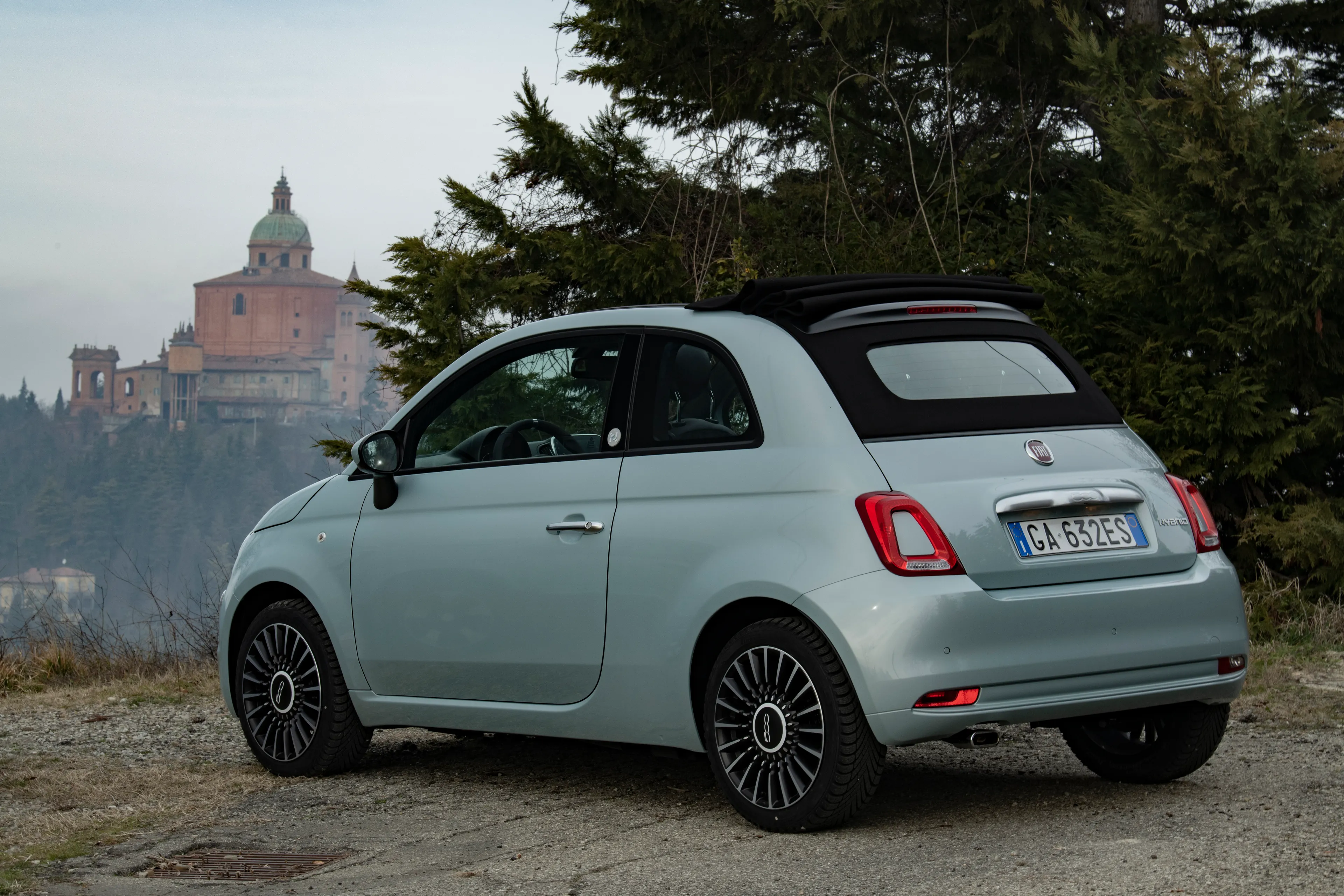 fiat 500 and panda hybrid launch edition media drive 11