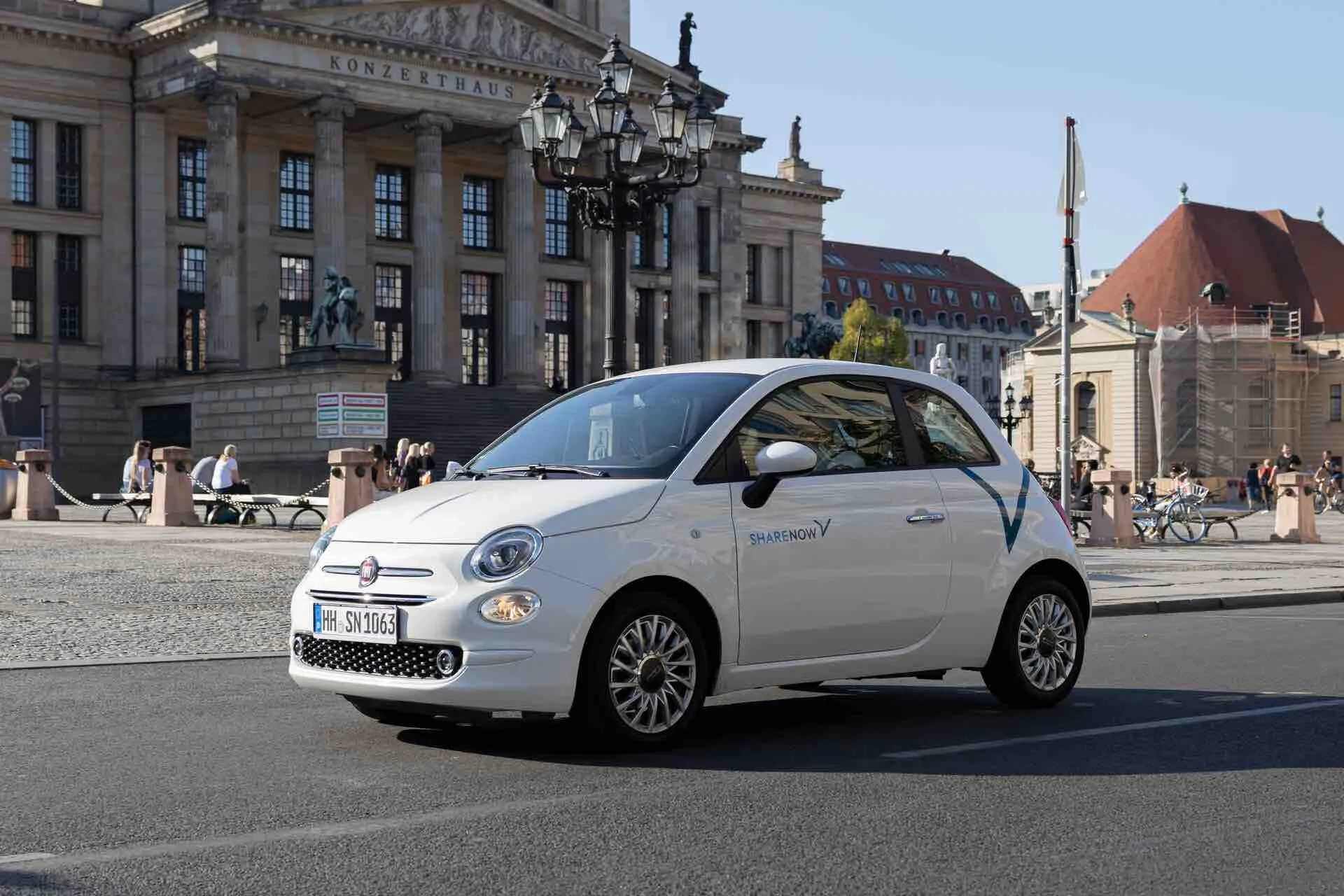 fiat 500 share now