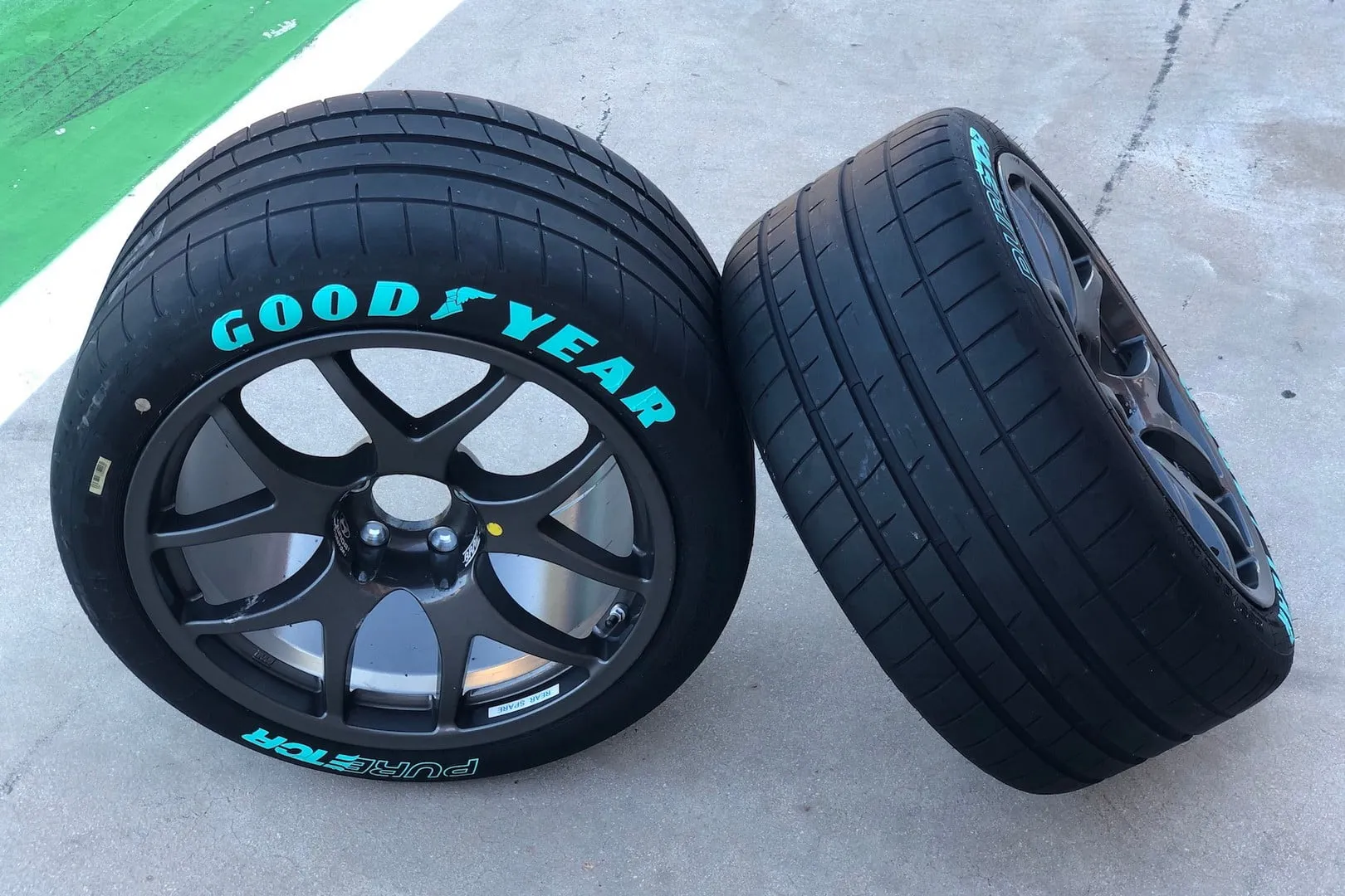 goodyear pure etcr tyre