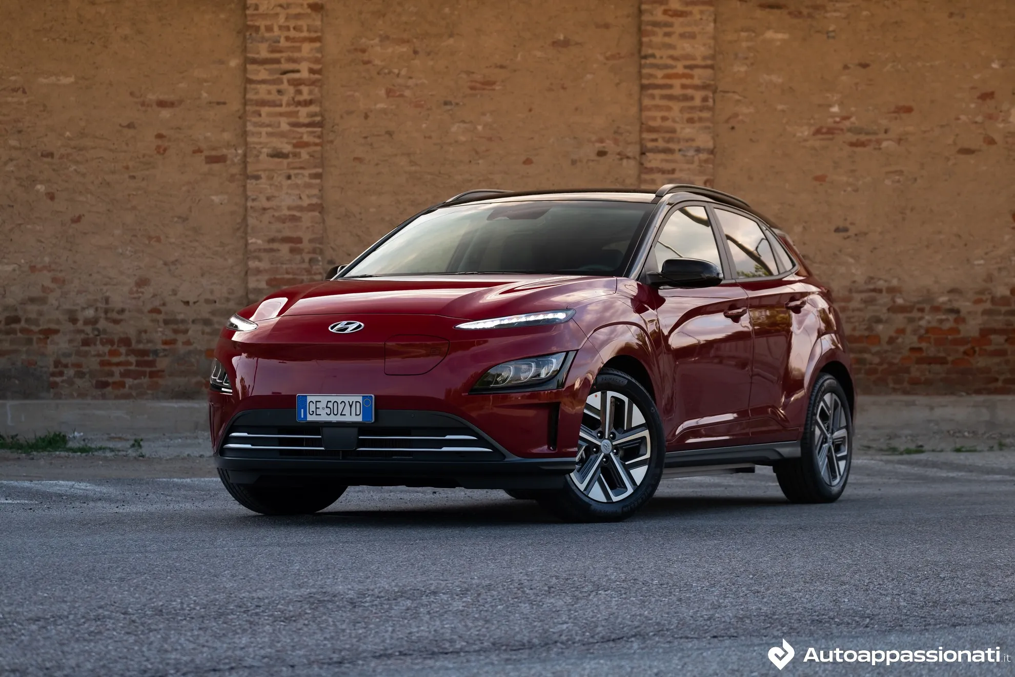 hyundai kona sunset red