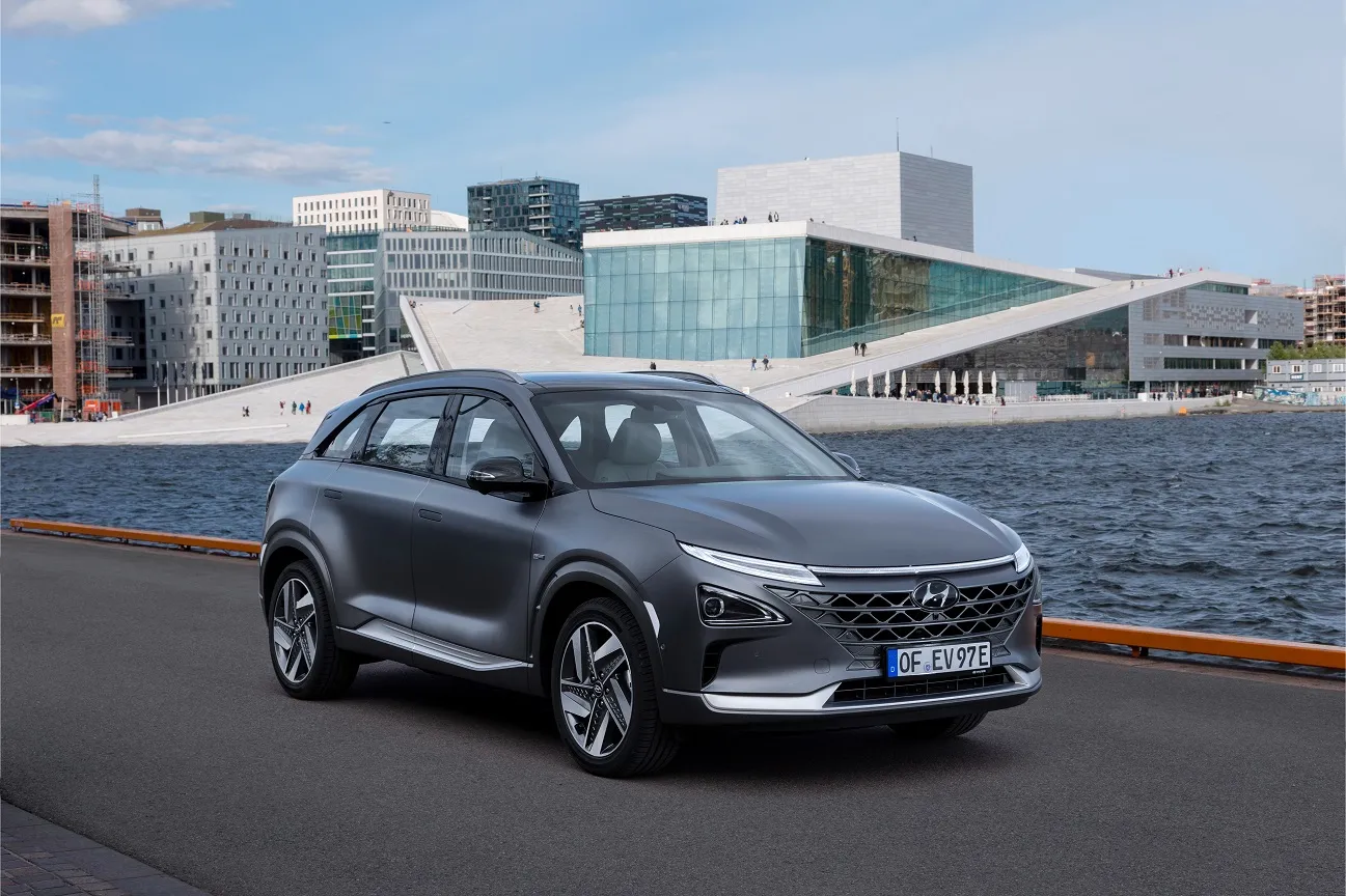 hyundai nexo 4