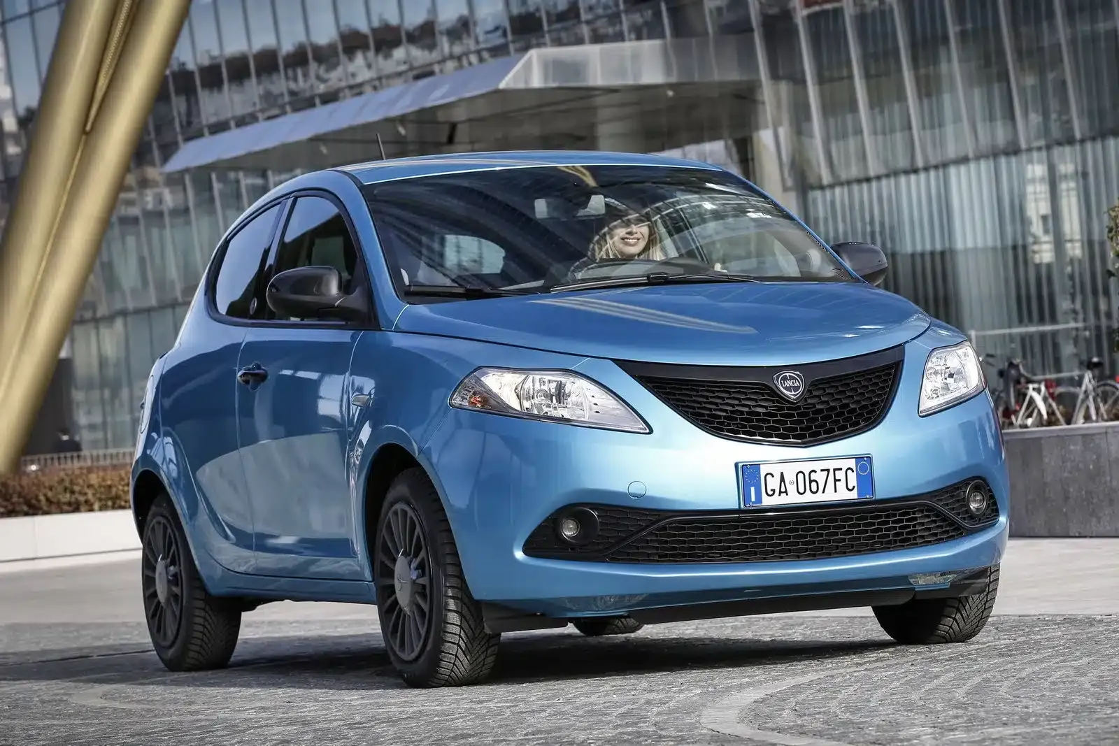 lancia ypsilon vecchia