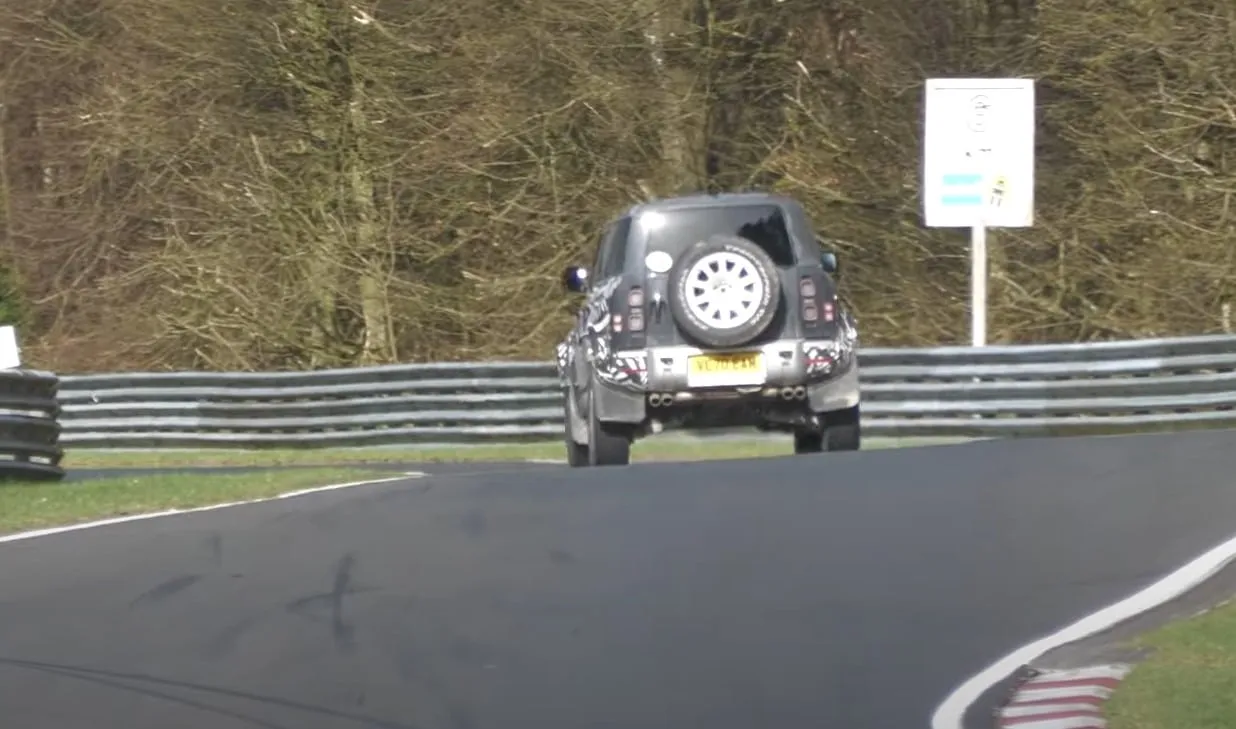 land rover defender v8 svx