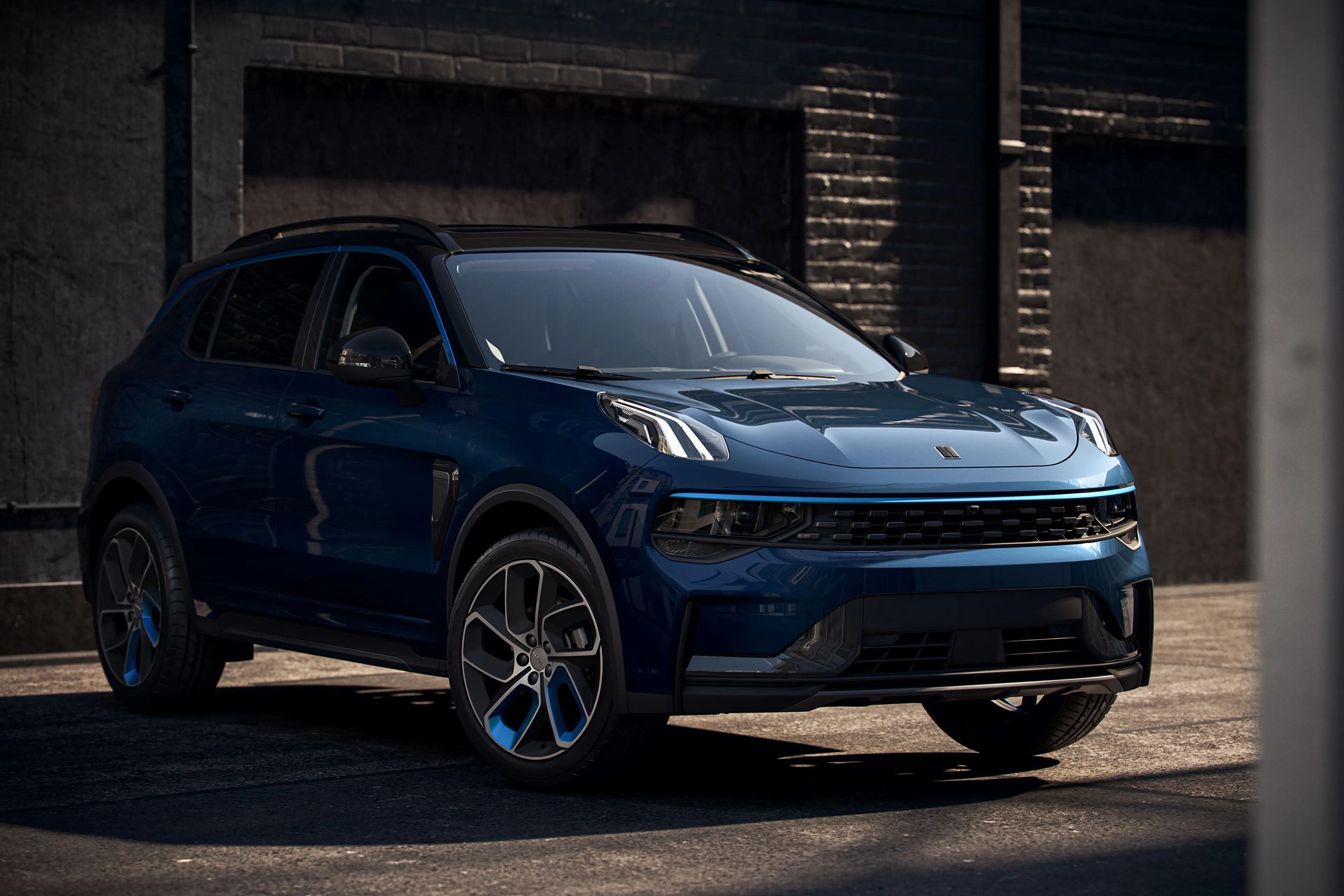 lynk co 01 frontale tre quarti