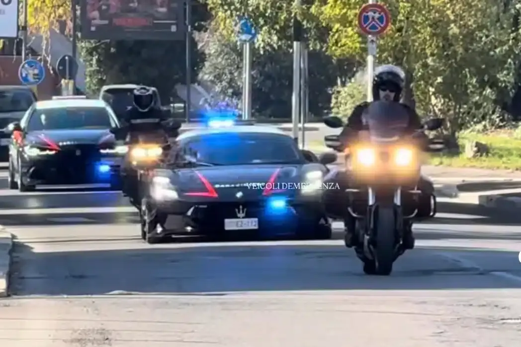maserati carabinieri