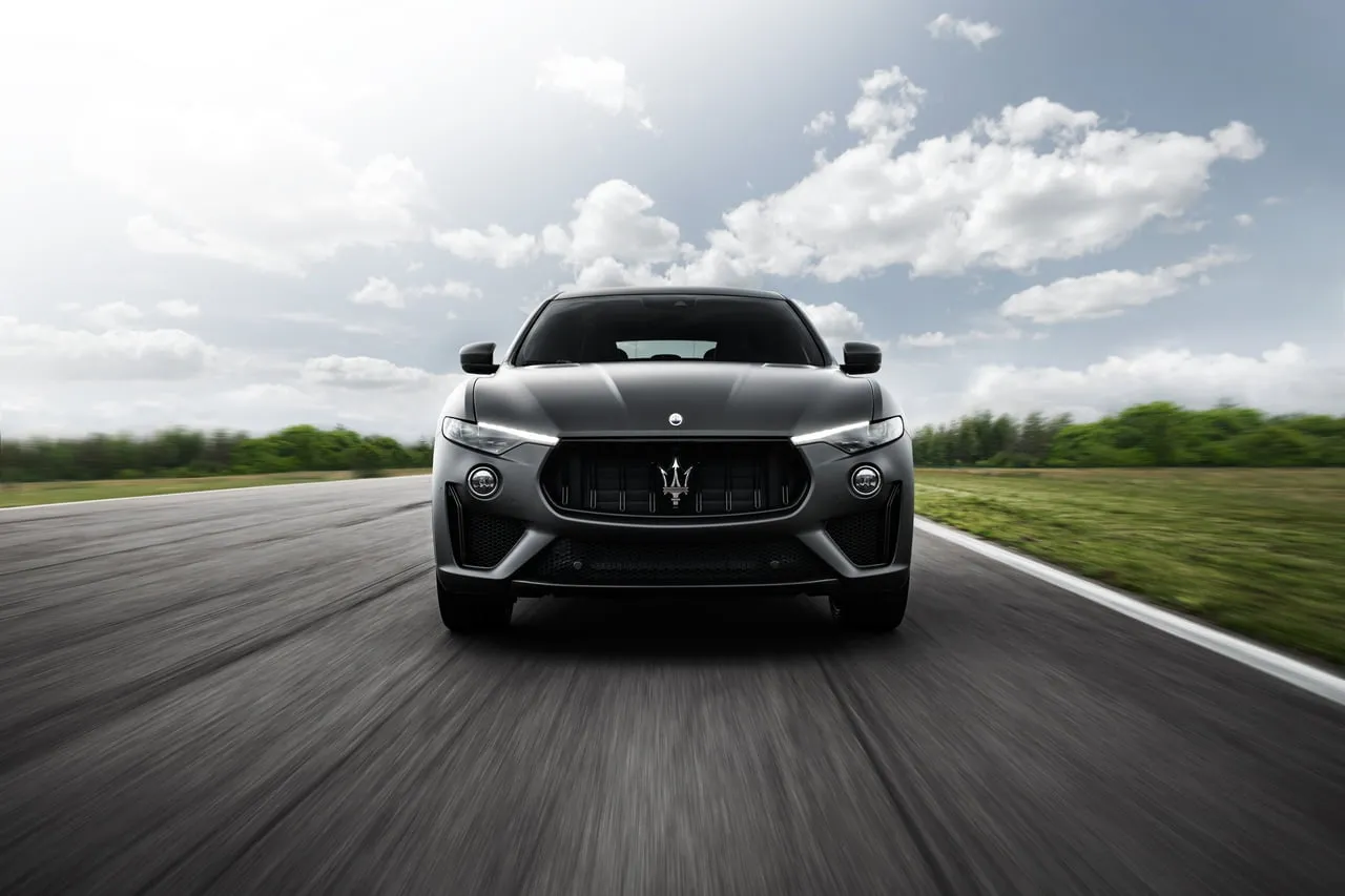 maserati levante trofeo v8