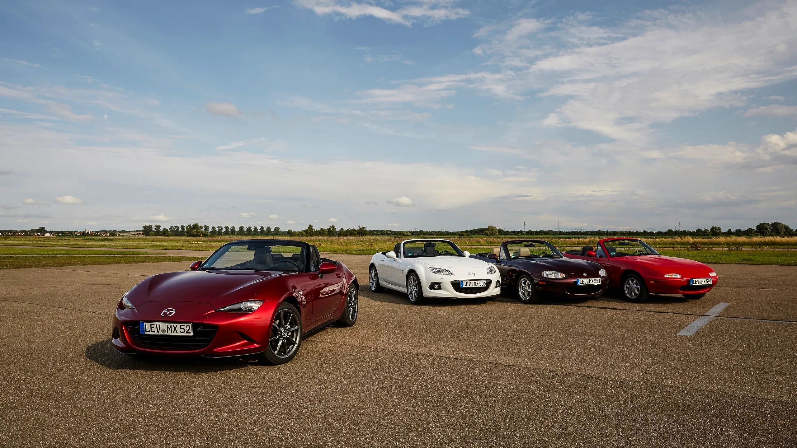 mazda mx 5 raduno tutte generazioni