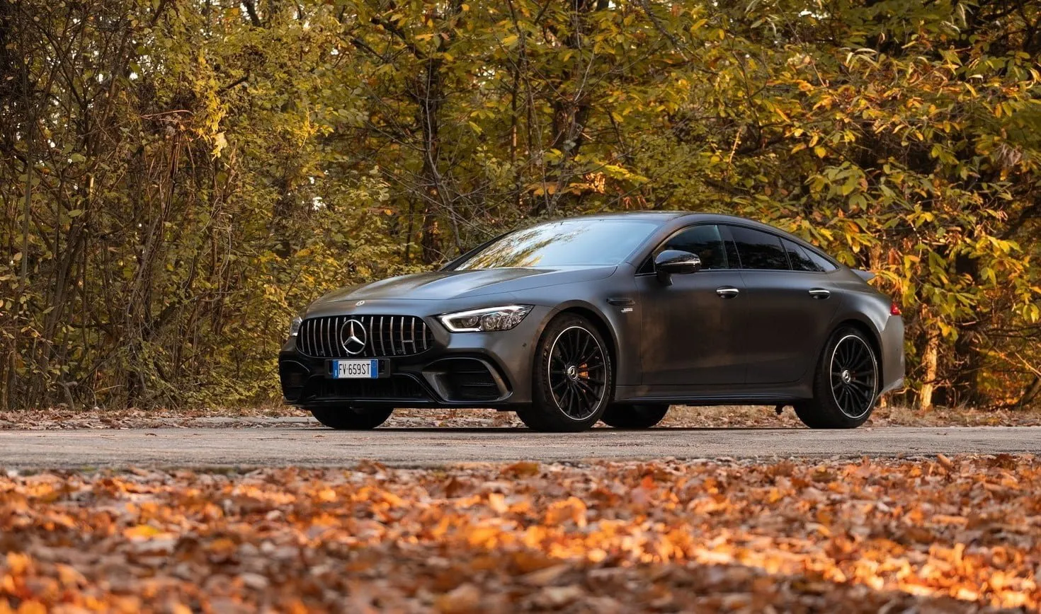 mercedes gt coupe 4 porte copertina