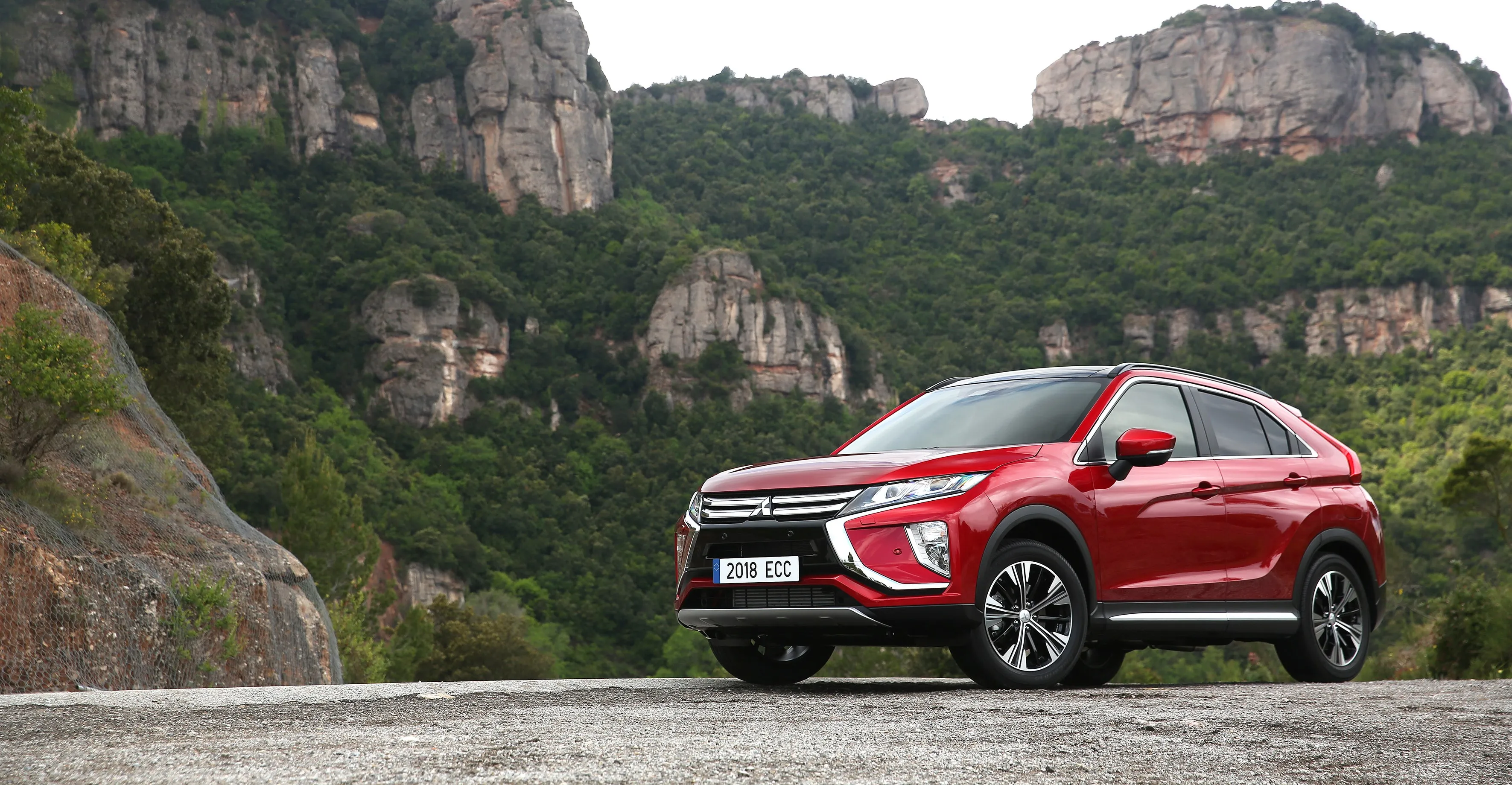 mistubishi eclipse cross 1