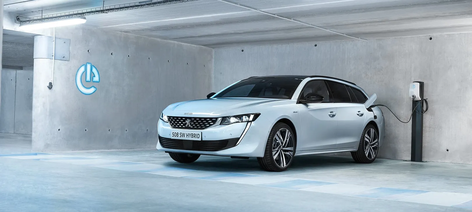 peugeot 508phev sw 1809pb 001