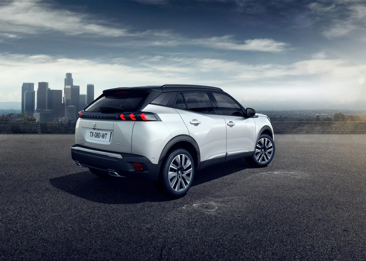 peugeot suv 2008 il dinamismo passa anche dai terminali 1