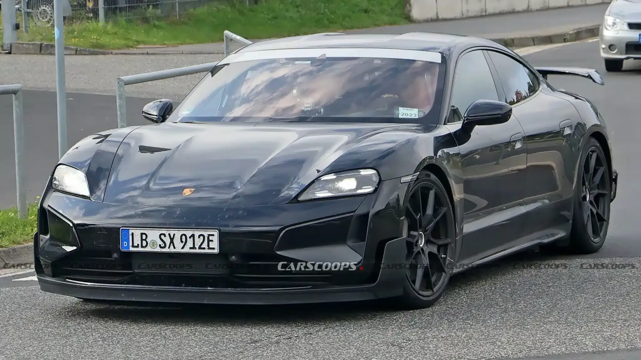 porsche taycan turbo gt