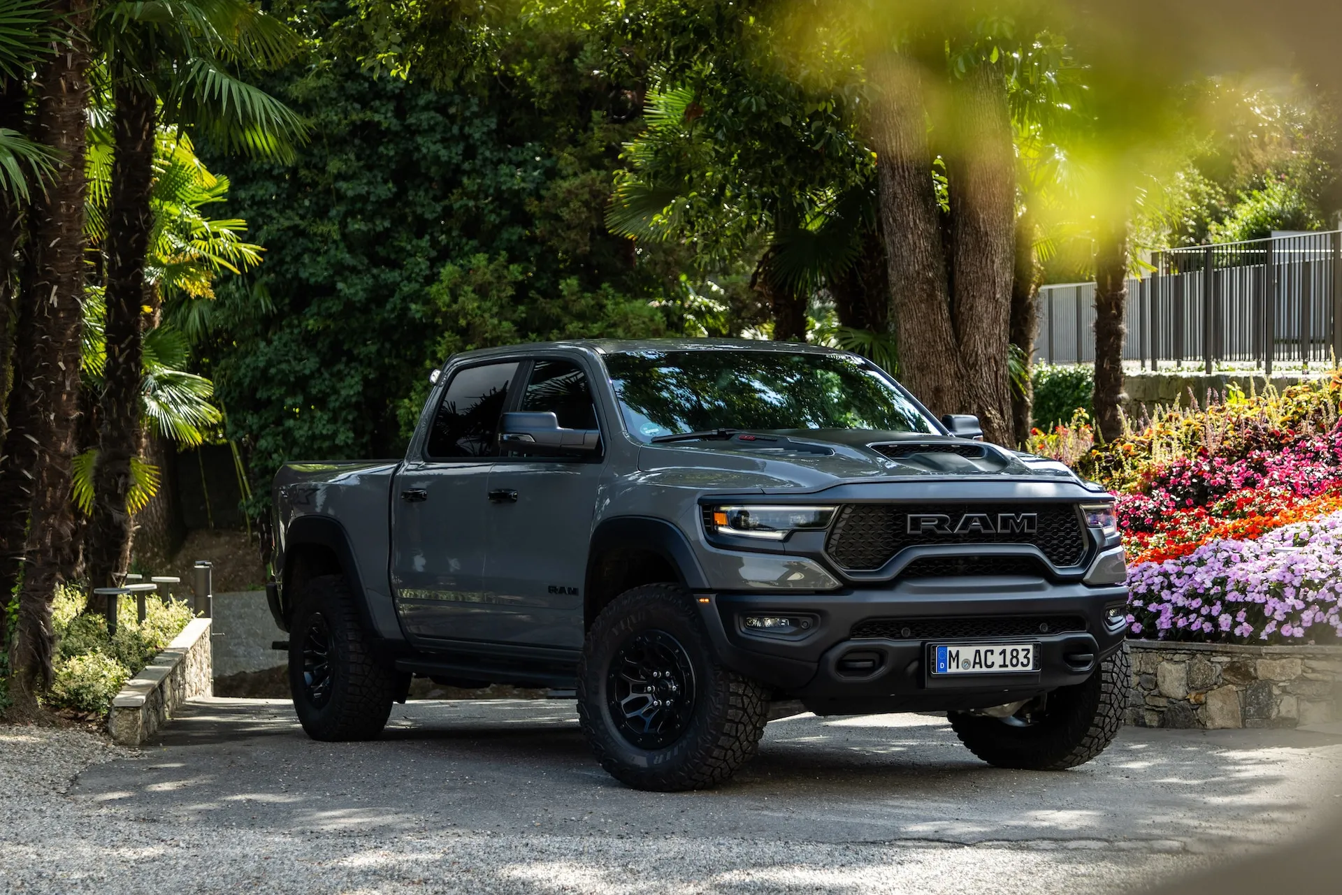 ram 1500 trx lunar tre quarti