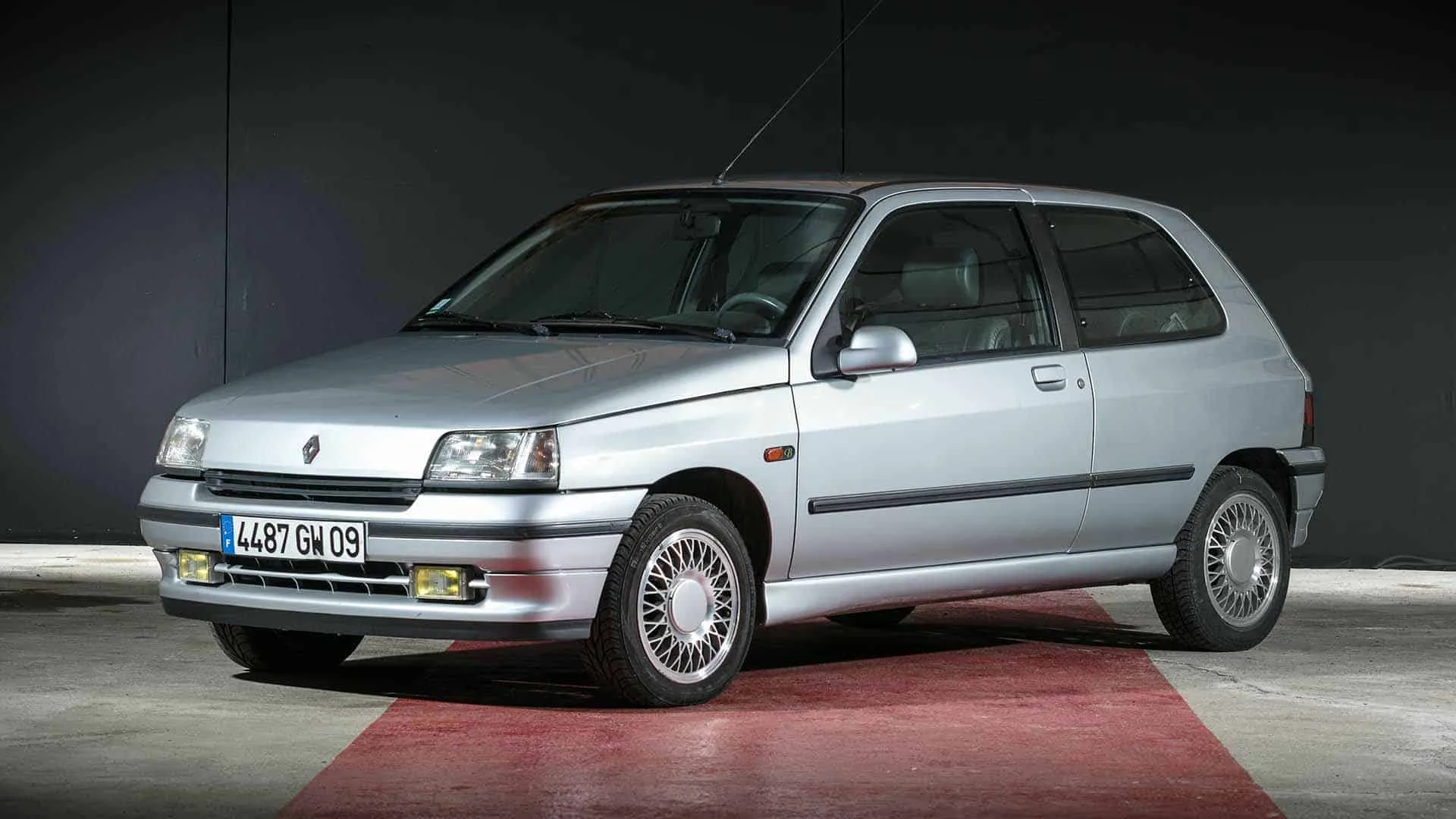 renault clio baccara 3 door