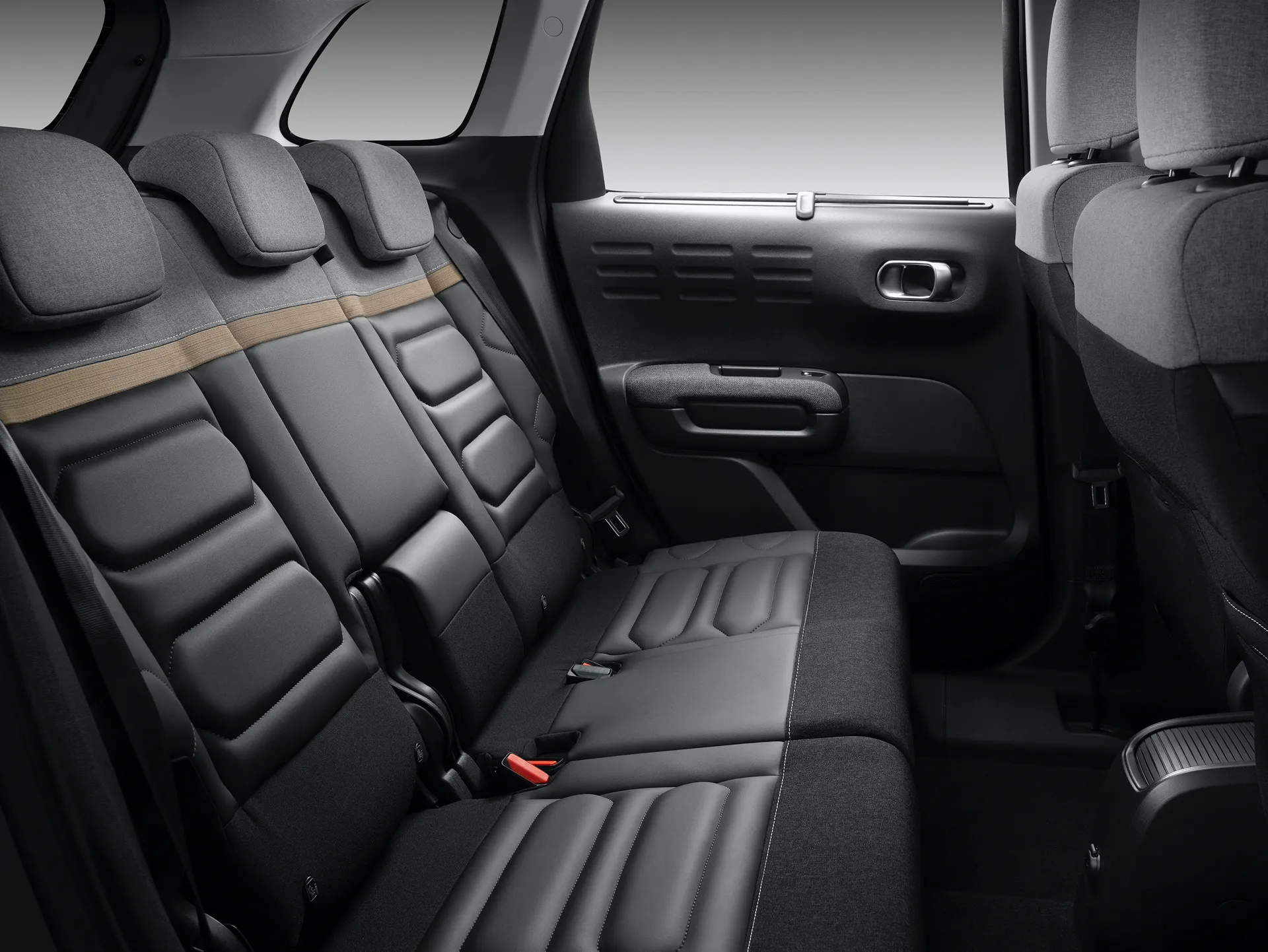 sedili posteriori c3 aircross